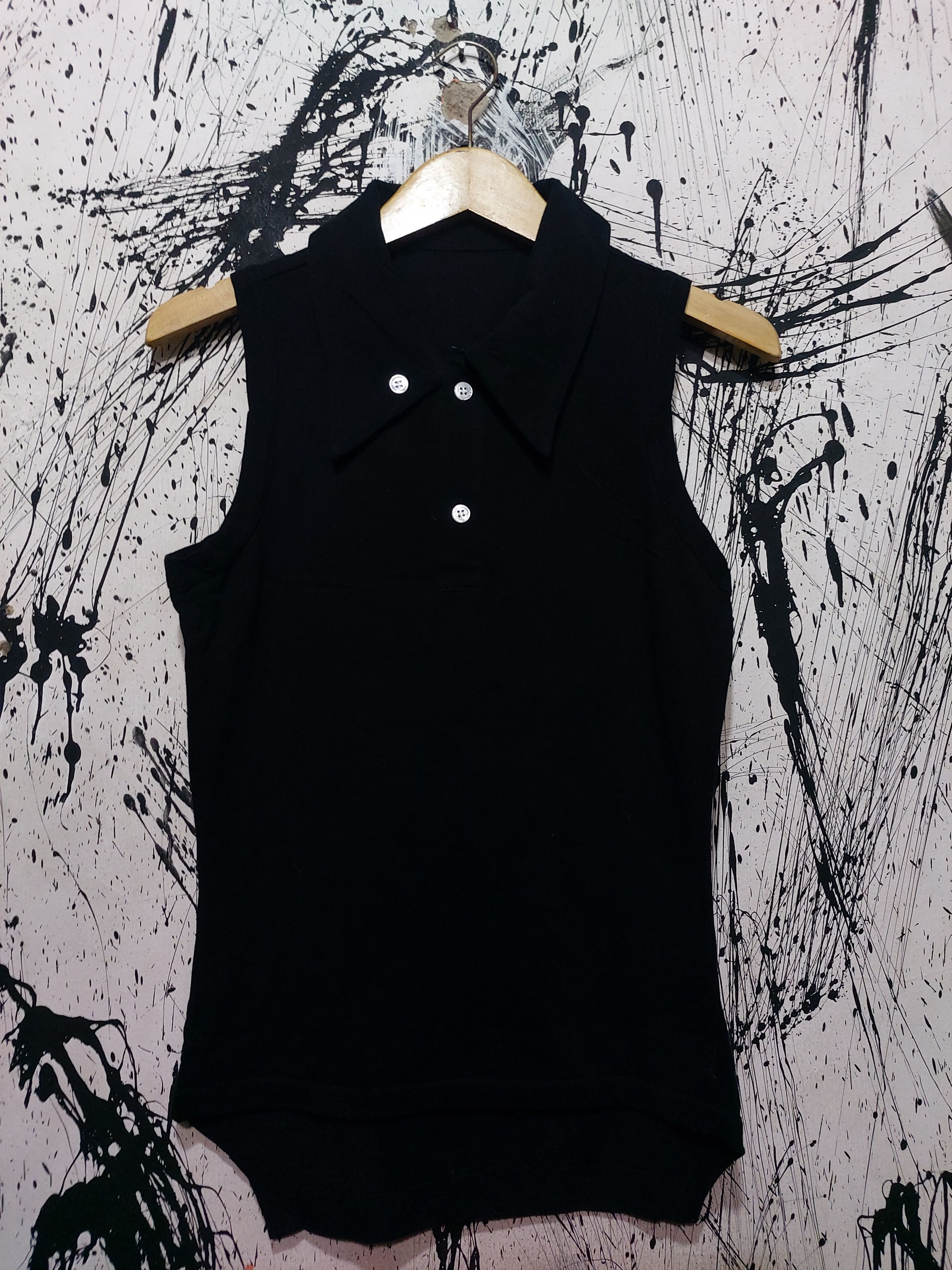 Yohji Yamamoto YOHJI YAMAMOTO COTTON LINEN SLEEVELESS POLO SHIRT Size US M / EU 48-50 / 2 - 1 Thumbnail
