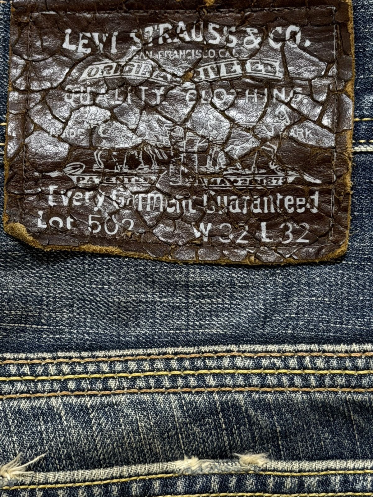 Levi's Vintage 90s Levis 502 Faded Whiskers Wash Distress Relaxed Size US 33 - 6 Thumbnail