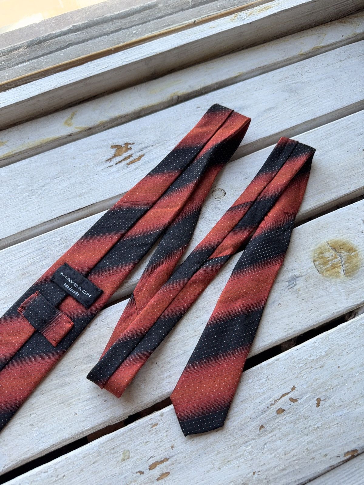 Mercedes-Benz Maybach Designer Tie – Luxury Striped Menswear Accessory Size ONE SIZE - 9 Thumbnail