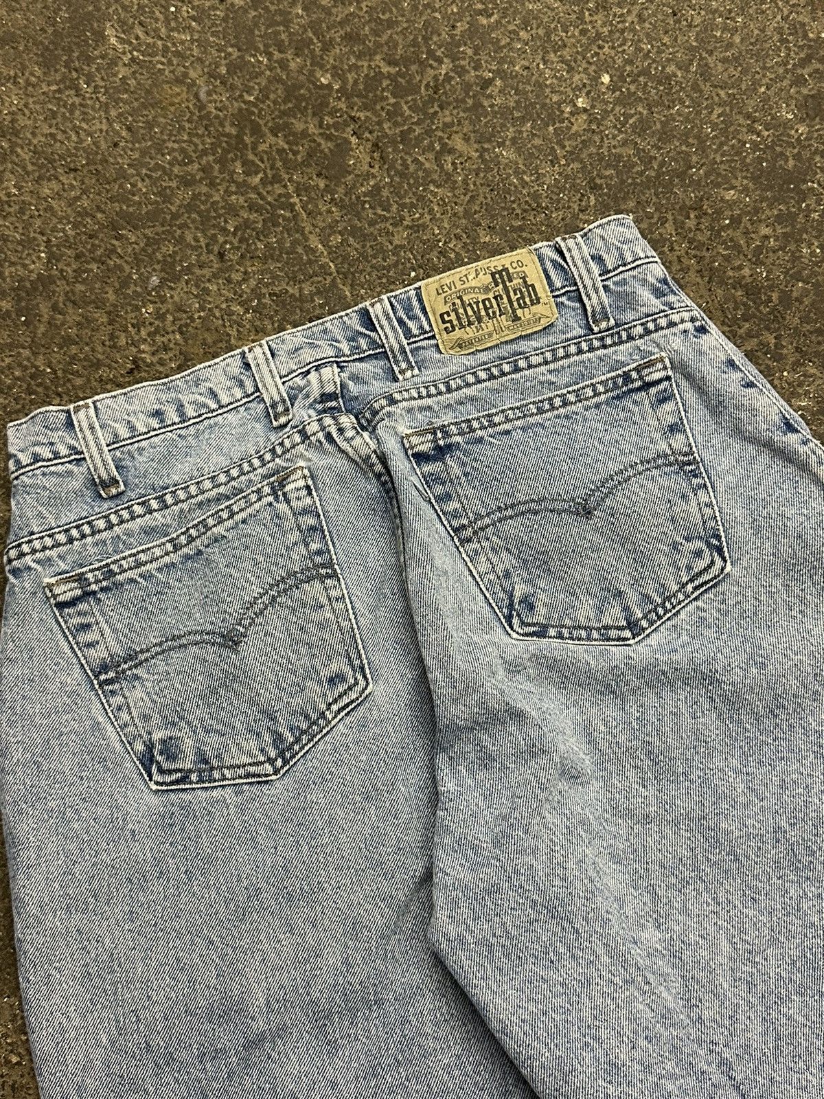 Levi's Y2K Levi’s Silvertab baggy jeans Size US 31 - 3 Thumbnail
