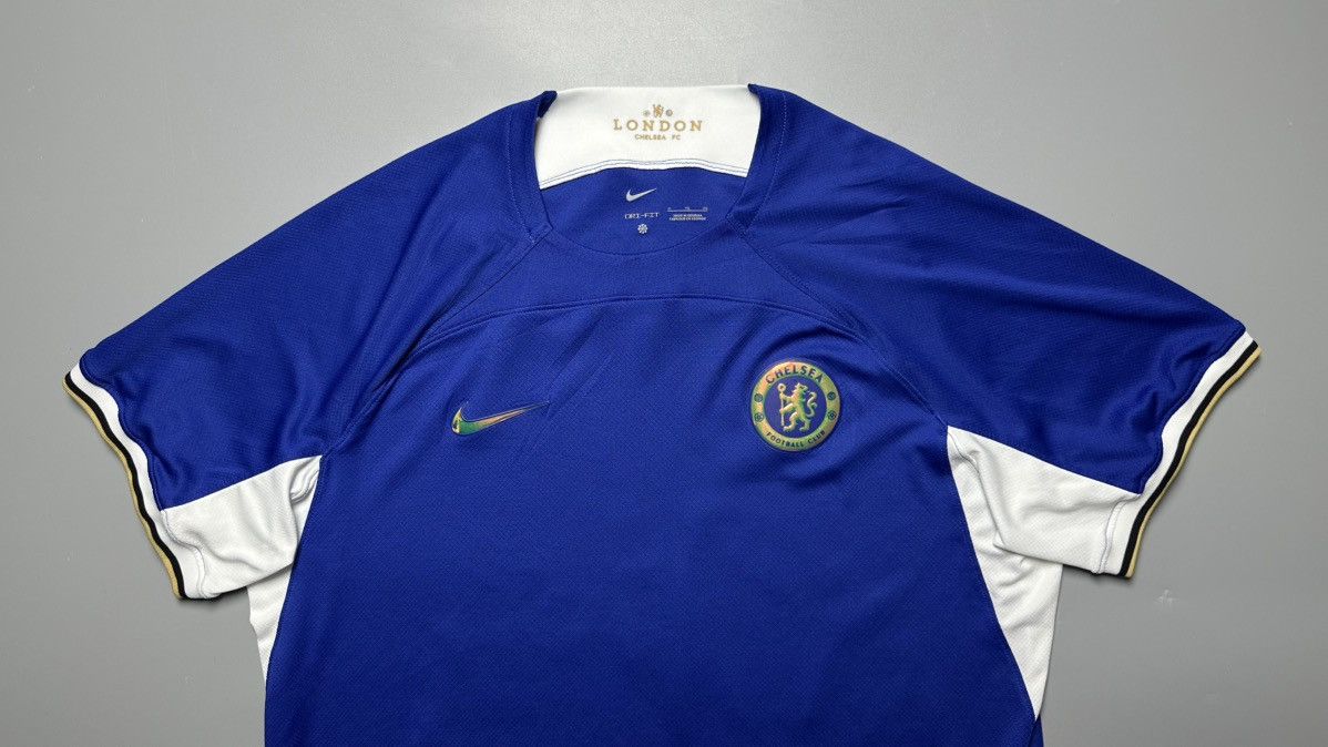 Nike CHELSEA NIKE 2023/2024 FOOTBALL HOME JERSEY #24 JAMES Size US XL / EU 56 / 4 - 3 Thumbnail