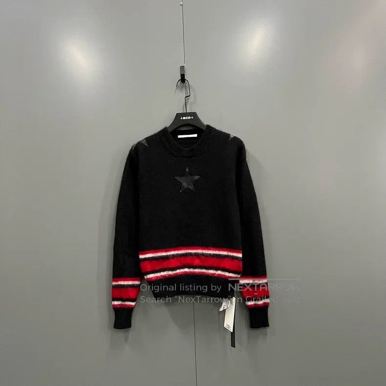 Givenchy Givenchy Black five-pointed star printed sweater Size US XS / EU 42 / 0 - 1 Thumbnail