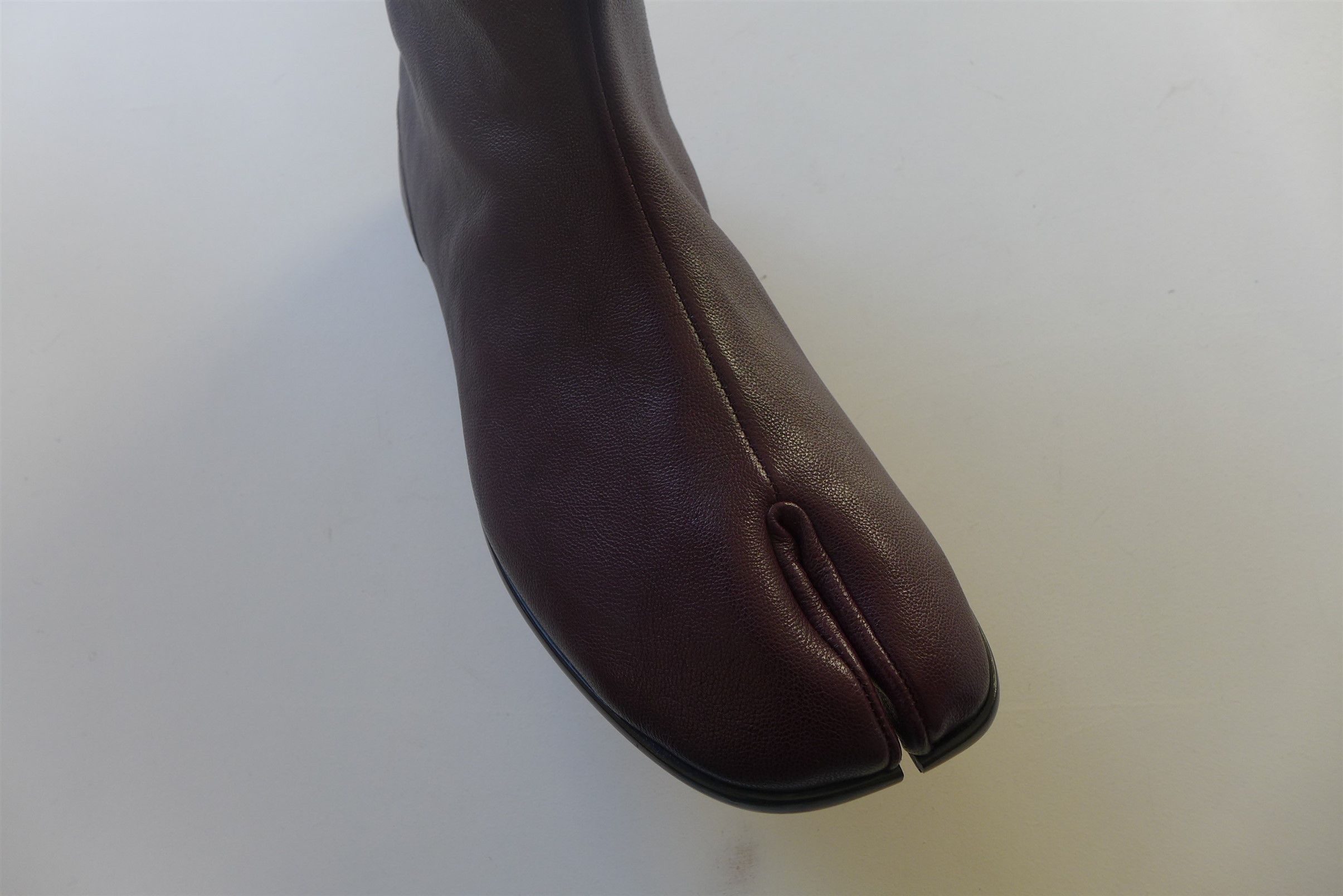 Maison Margiela Margiela Tabi Ankle Boots - Burgundy Camel Leather Size US 11 / EU 44 - 16 Thumbnail