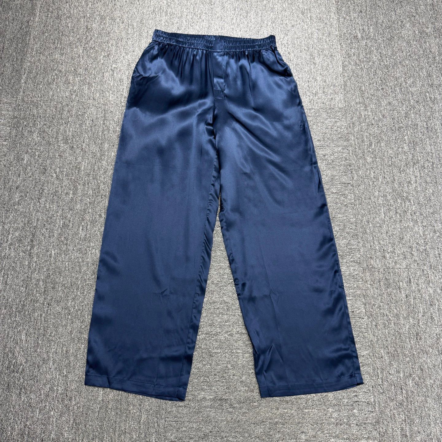 Giorgio Armani GIORGIO ARMANI Mulberry Silk Casual Pants Size 52 Size US 36 / EU 52 - 1 Thumbnail