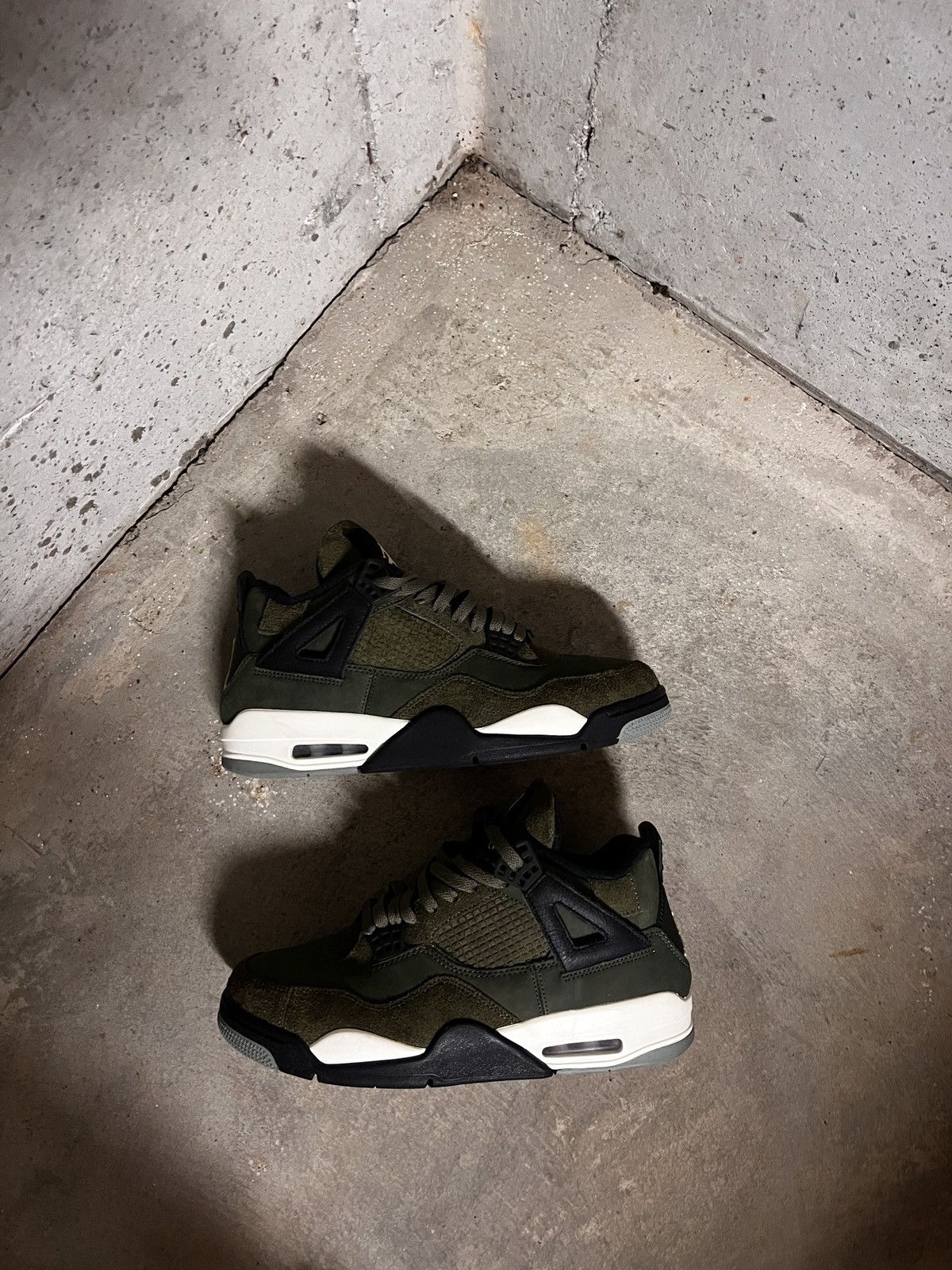 Jordan Brand Olive green retro Jordan 4 Size US 10 / EU 43 - 4 Thumbnail