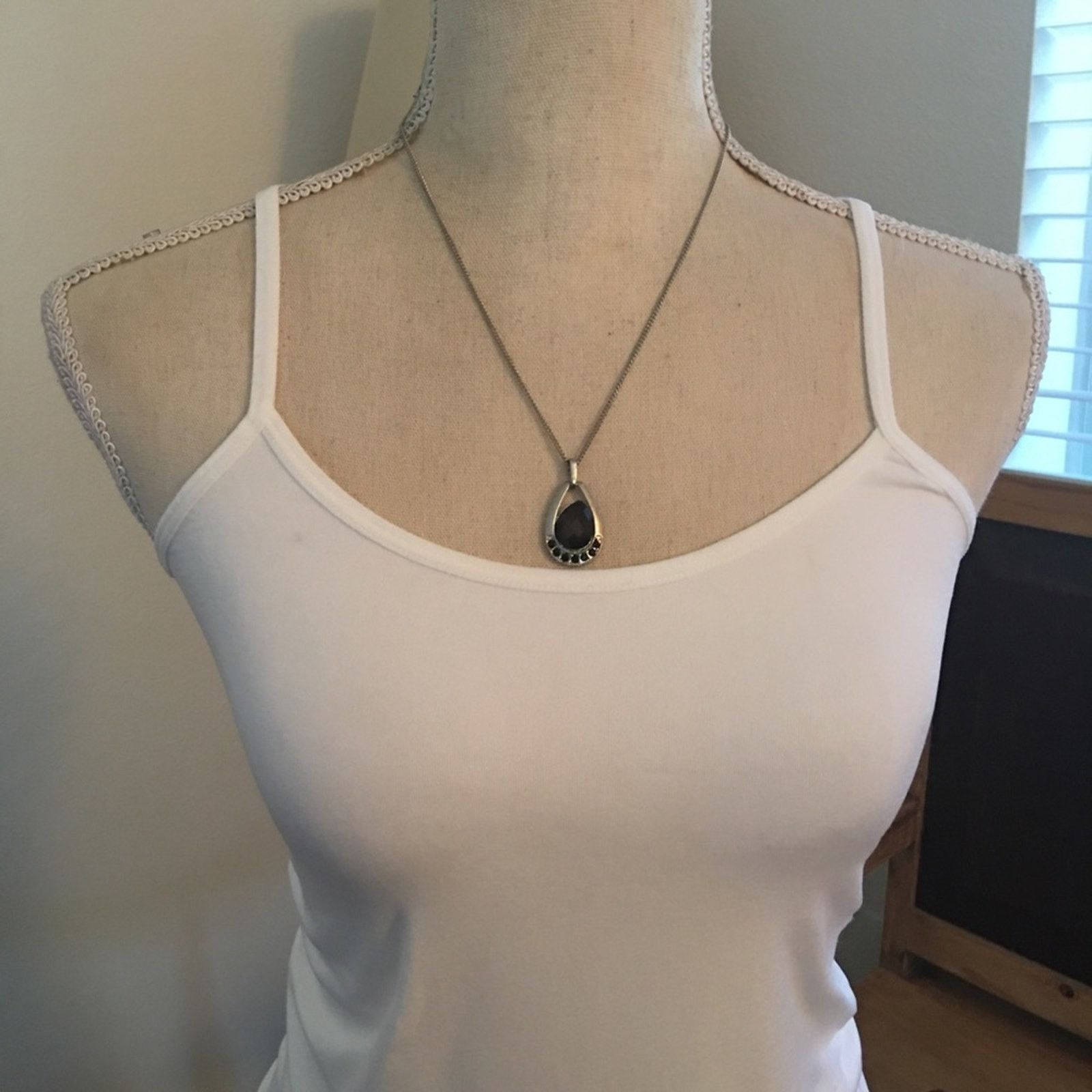 Jewelry Faceted black teardrop stone pendant necklace Size ONE SIZE - 3 Thumbnail