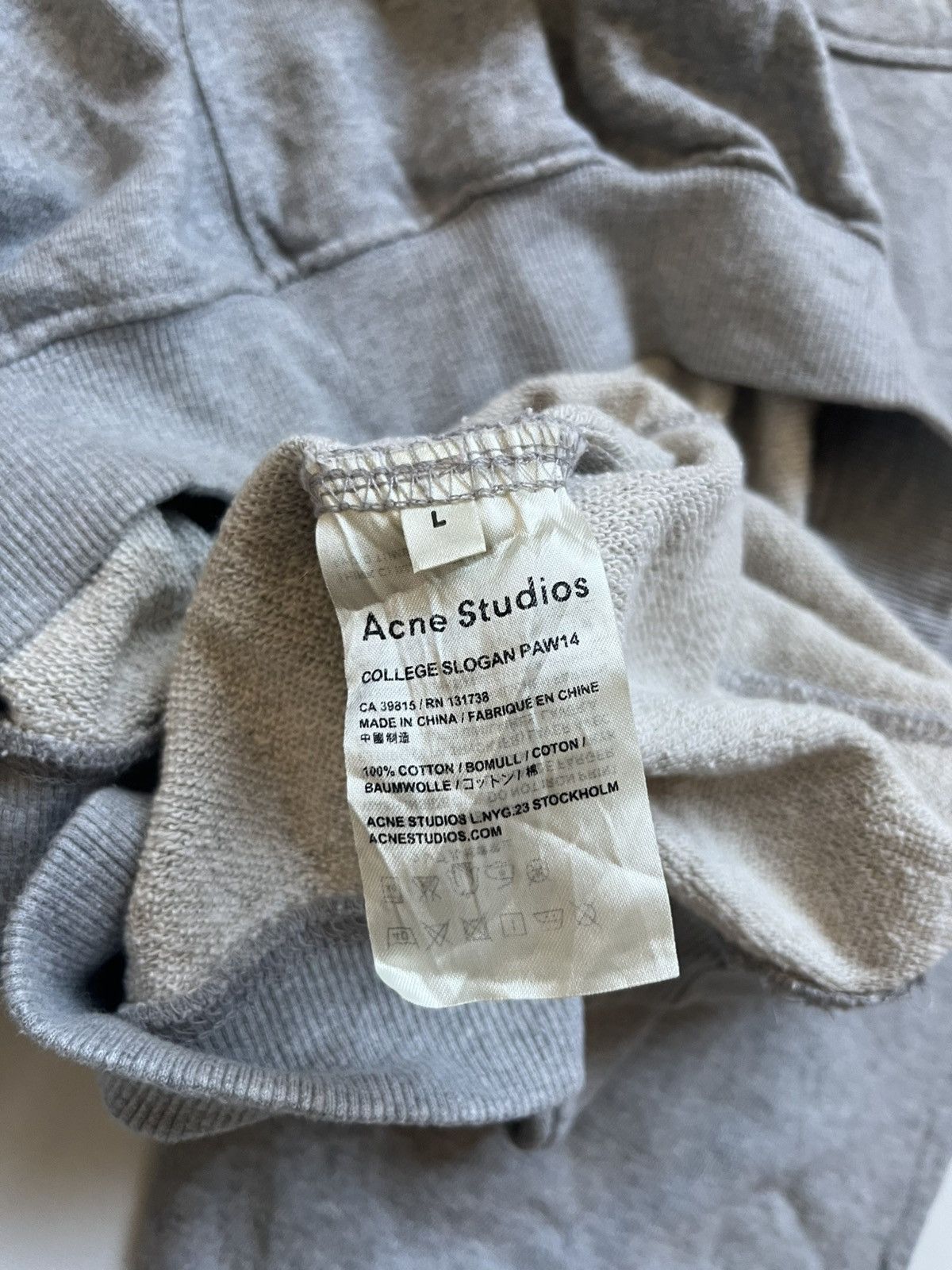 Acne Studios Acne Studios Grey Sweatshirt - Face Patch - Size Large (L) Size US L / EU 52-54 / 3 - 5 Thumbnail