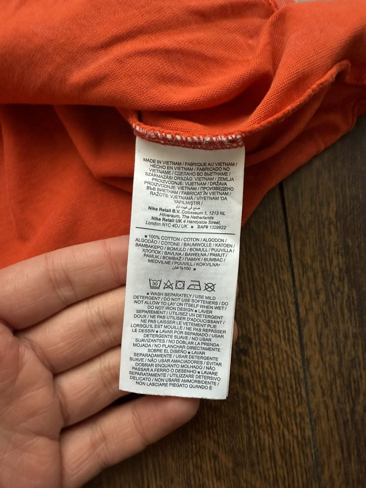 Nike NIKE VINTAGE T-SHIRT CENTER LOGO Size US XXL / EU 58 / 5 - 5 Thumbnail
