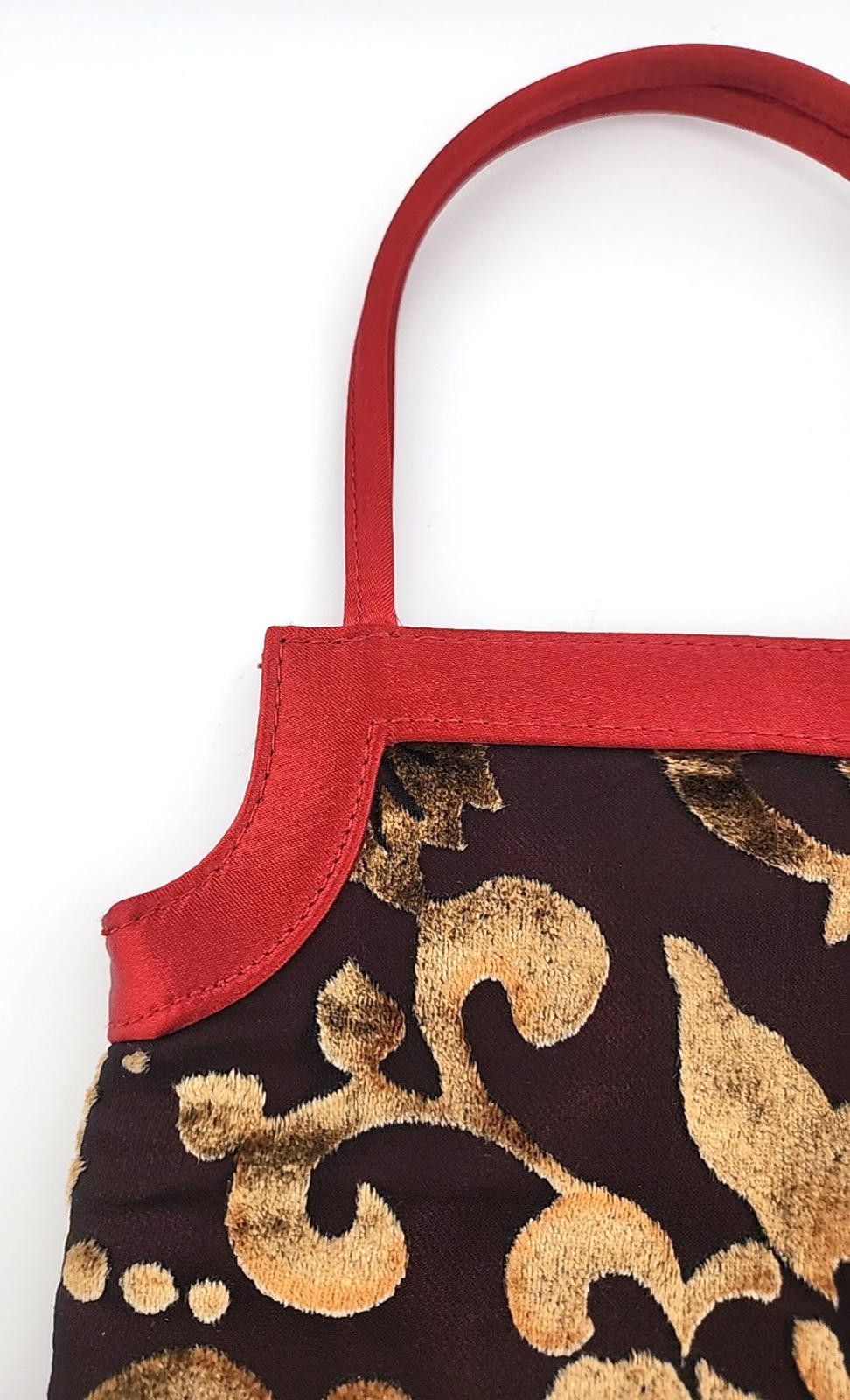 Other Victoria's Secret Purse Red/Gold Floral Small Handbag Size ONE SIZE - 6 Thumbnail