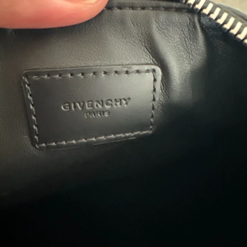 Givenchy Givenchy Men's clutch bag, all leather inside and out Size ONE SIZE - 5 Thumbnail