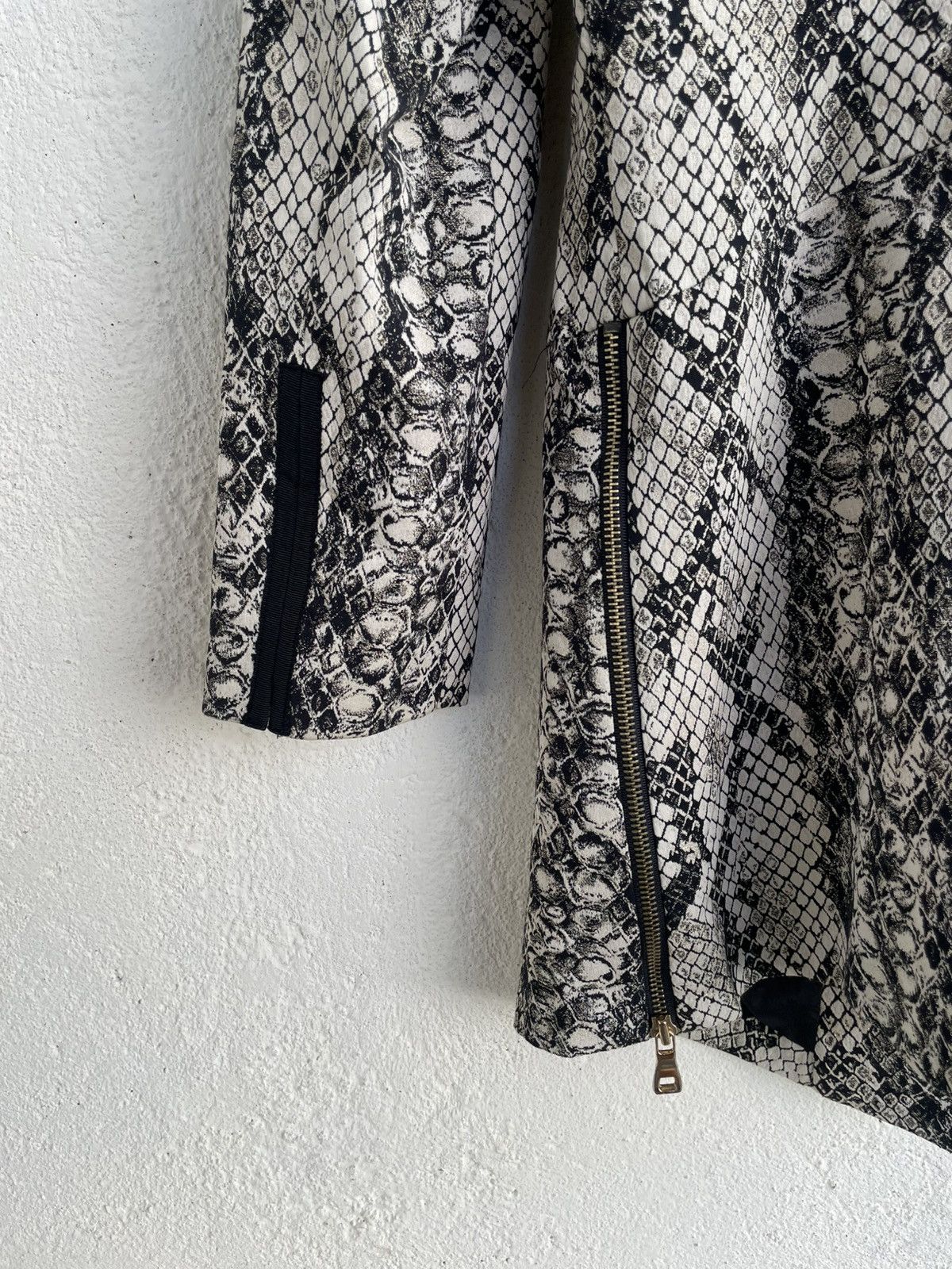 Tornado Mart 90s Vintage Snakeskin Print Tailored Blazer Ifsix LGB Y’s Size 42R - 9 Thumbnail