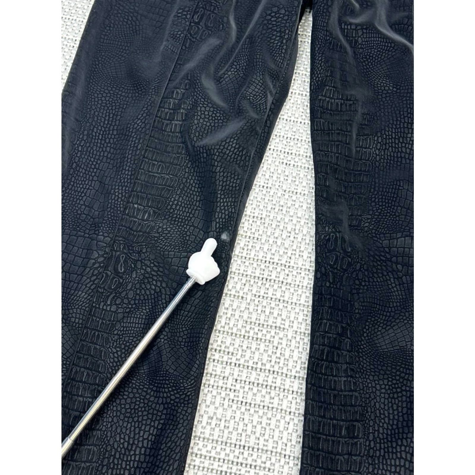 Good American Good American Pants Womens 2 Black Faux Snakeskin Straight Ankle High Rise Flat Front Size 2 Womens Black Pants Size 26" / US 2 / IT 38 - 2 Thumbnail