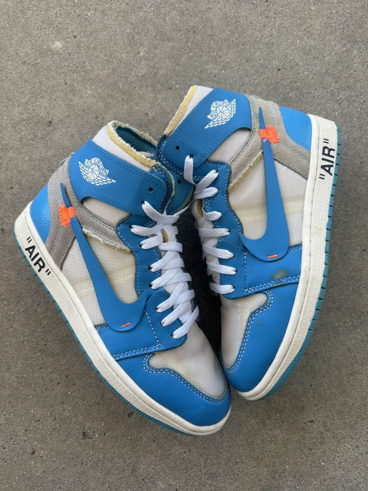Jordan Brand × Off-White Nike Air Jordan 1 High OG Off-White UNC size 8 Size US 8 / EU 41 - 1 Thumbnail
