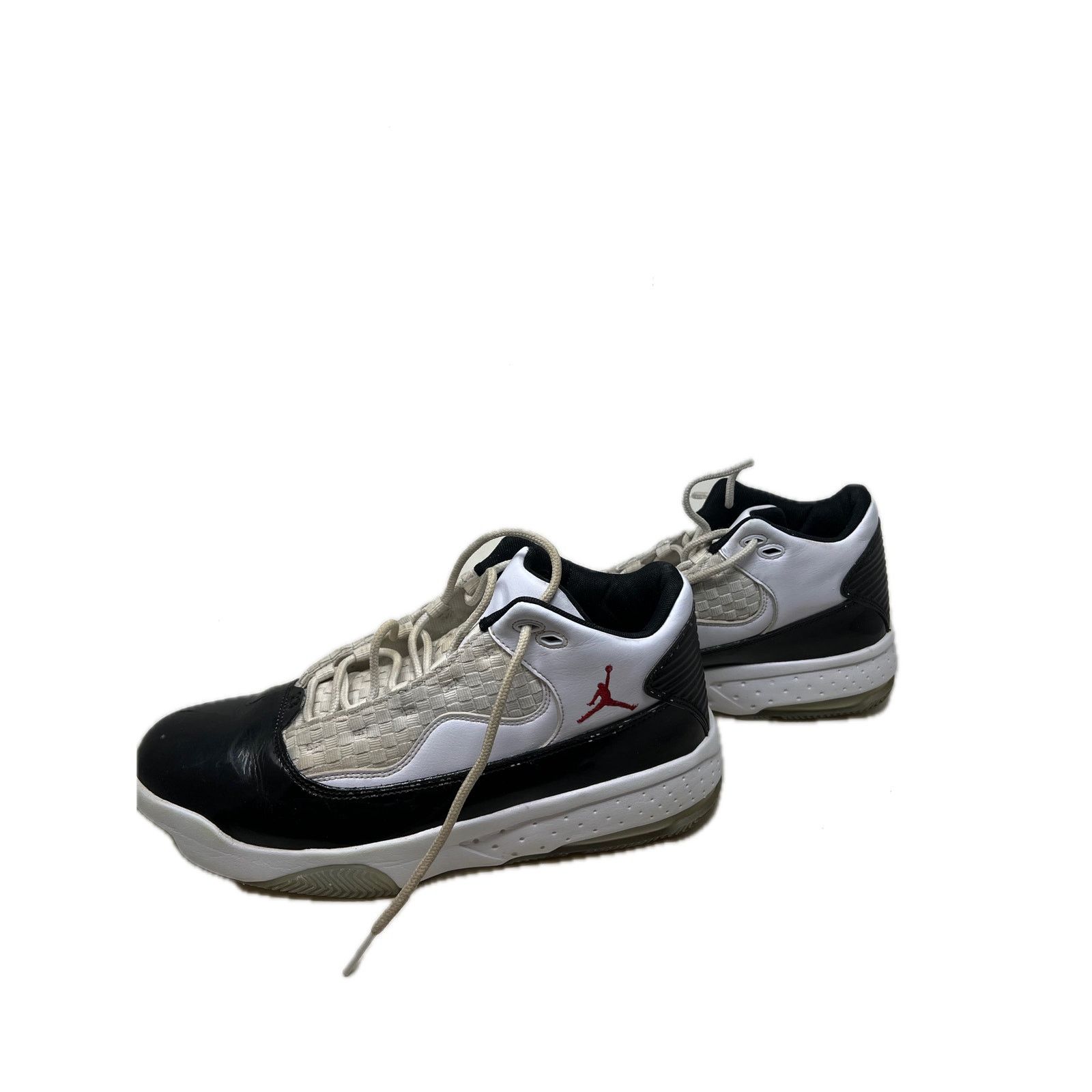Nike Nike Jordan Max Aura 2 White Black Gym Red Mens 10.5 Size US 10.5 / EU 43-44 - 2 Thumbnail