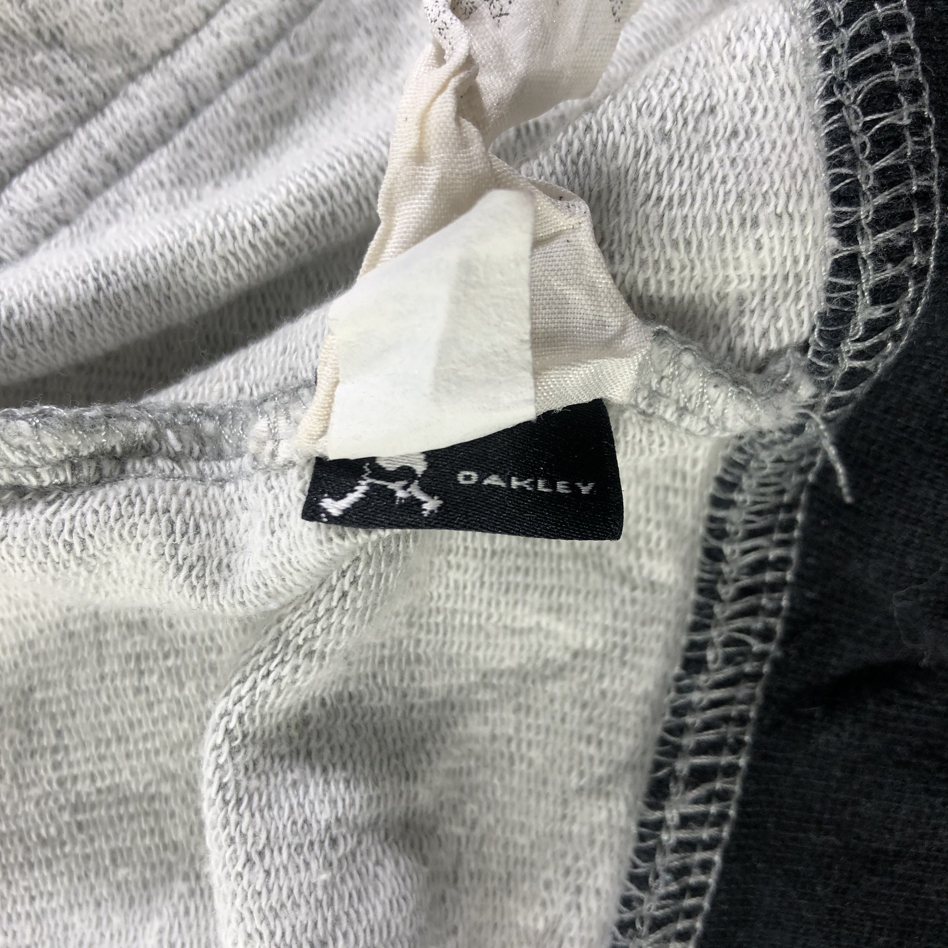 Oakley Vintage Oakley Hoodies F269 Size US XXL / EU 58 / 5 - 7 Thumbnail