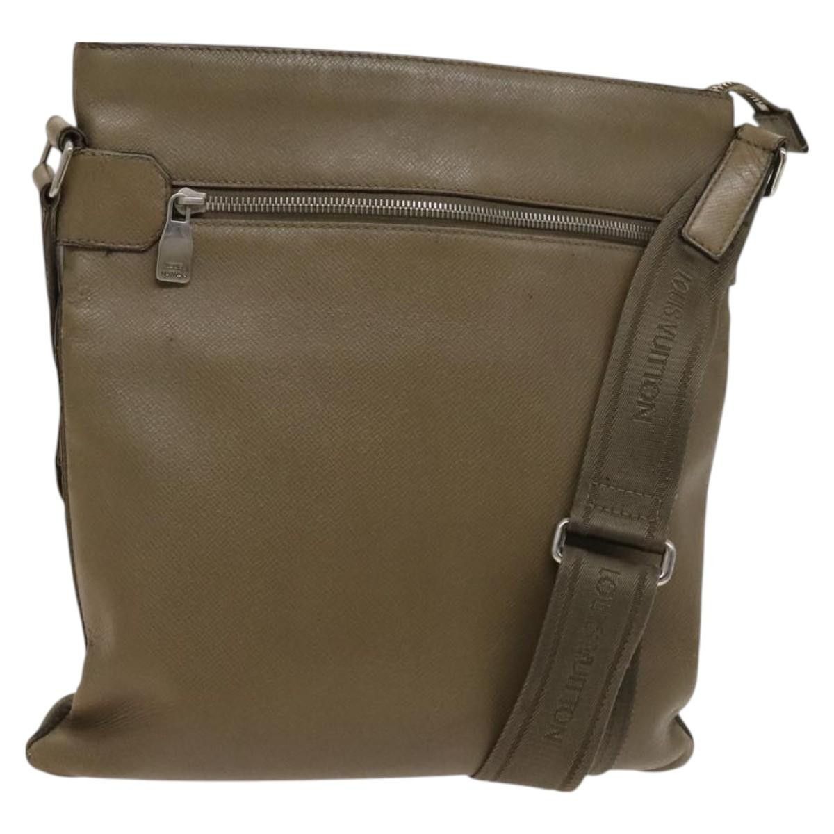 Louis Vuitton LOUIS VUITTON Taiga Sasha Shoulder Bag Porer M32628 Size ONE SIZE - 1 Thumbnail
