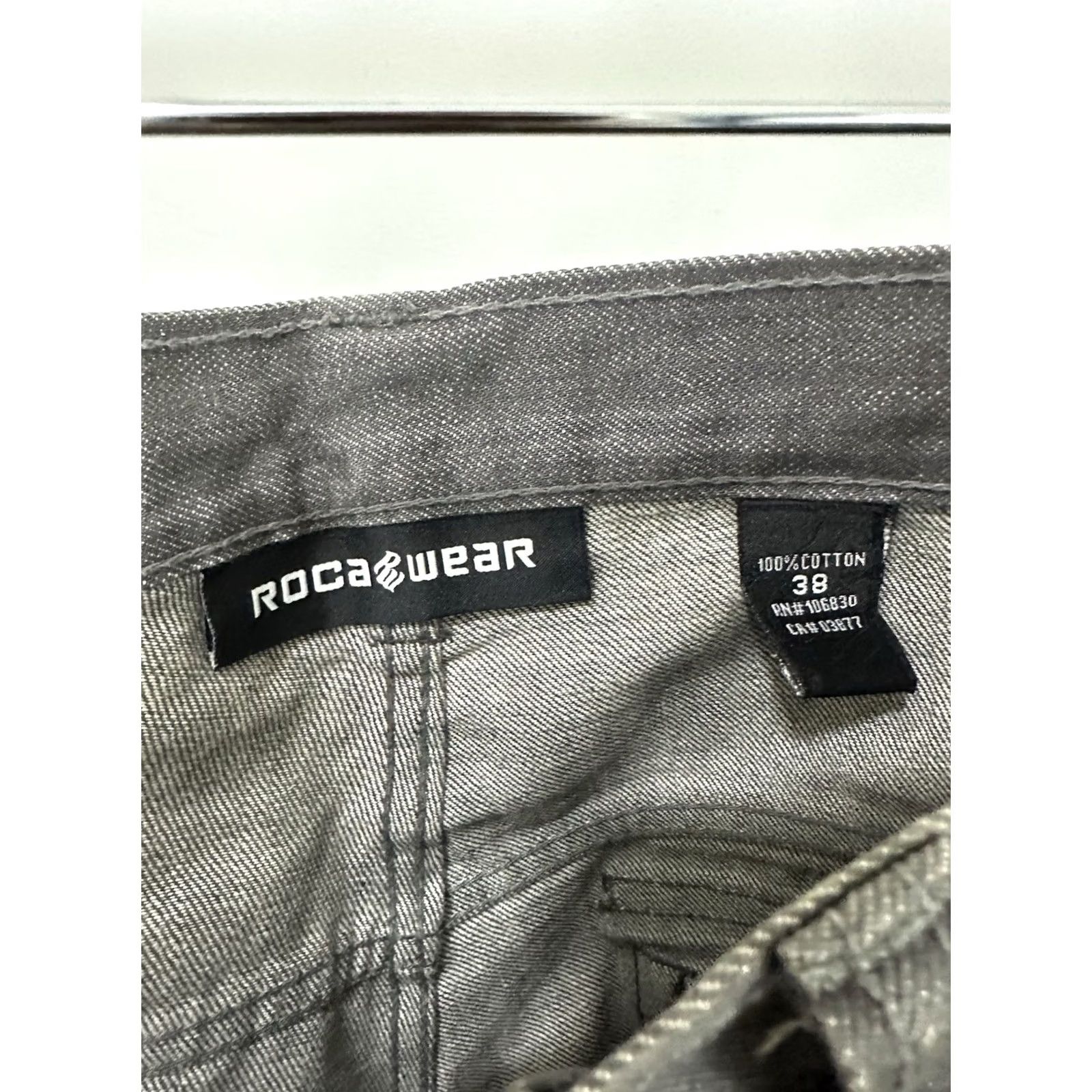 Rocawear Rocawear Jeans Men’s 38 Gray Denim Wide-Leg VTG Y2K Streetwear Hip Hop Baggy 34 Inseam 40 Waist Mens Size US 38 / EU 54 - 3 Thumbnail