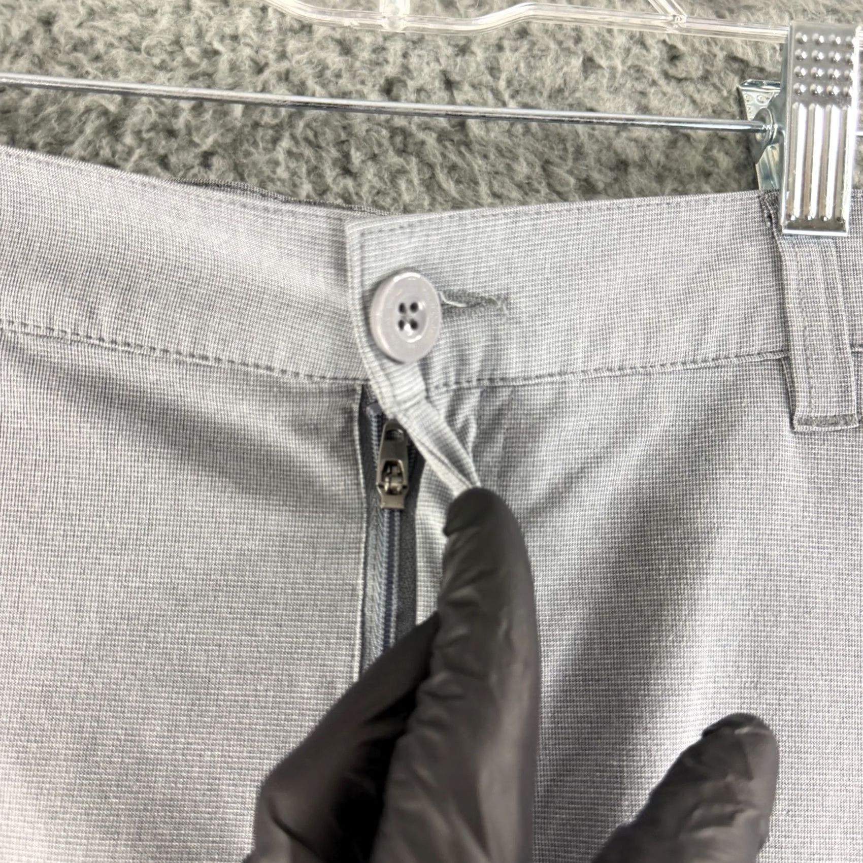 TravisMathew TravisMathew Beck Shorts Mens Size 40 Gray Performance Golf Stretch Casual Size US 40 / EU 56 - 3 Thumbnail
