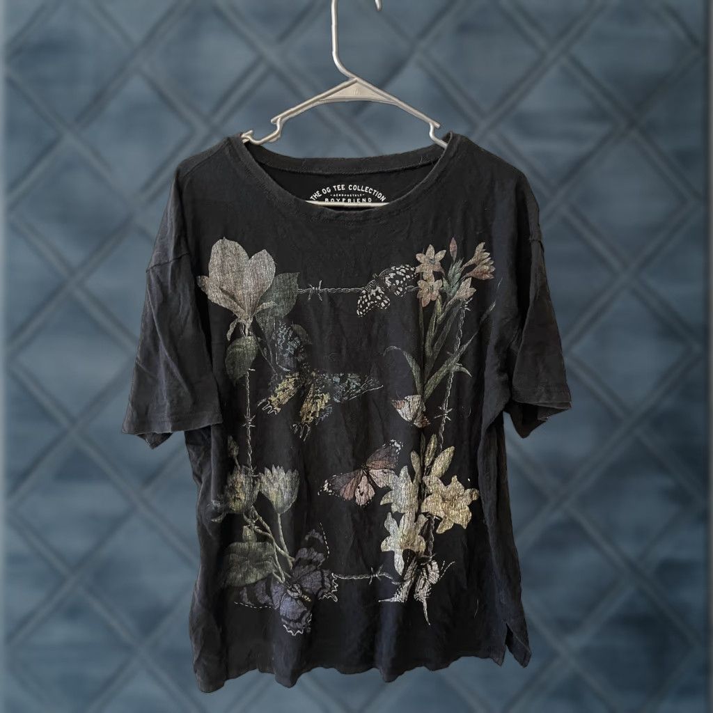 Aeropostale VINTAGE Aeropostale The OG Tee Collection Botanical Flowers and Butterflies Tee XS Size XS / US 0-2 / IT 36-38 - 1 Thumbnail