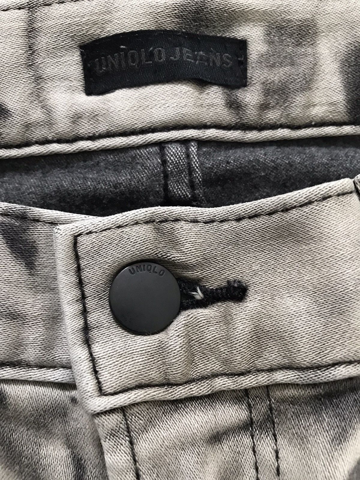 Japanese Brand Uniqlo Bleach Acid Wash Heattech Stretchable Denim Jeans Size US 31 - 11 Thumbnail