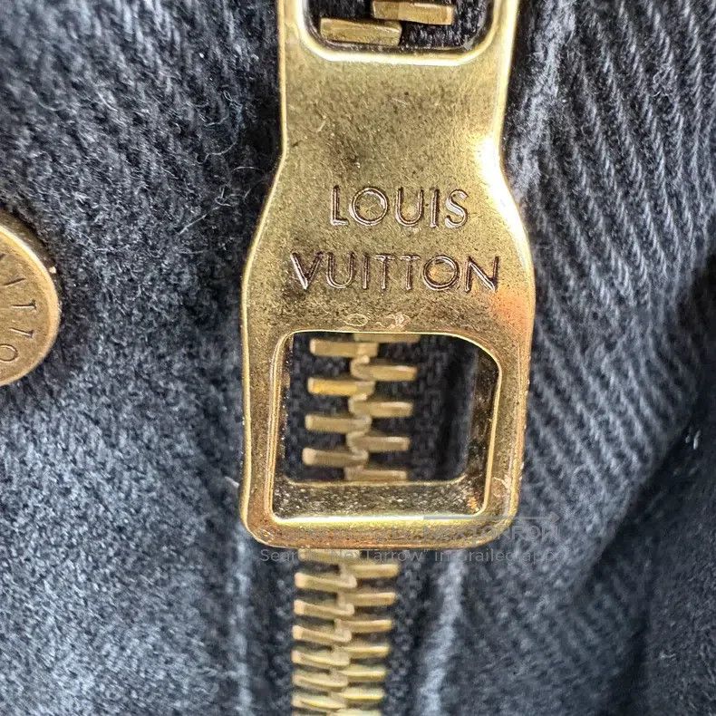 Louis Vuitton Louis Vuitton Black embossed logo denim jacket Size US M / EU 48-50 / 2 - 6 Thumbnail