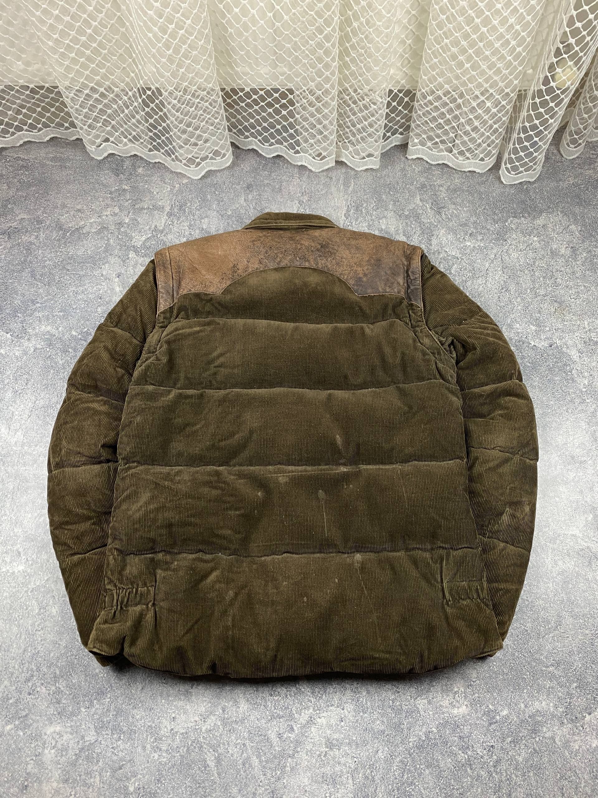 Chevignon Vintage Chevignon Togs Puffer Jacket Down Boxy Cropped Short Size US L / EU 52-54 / 3 - 3 Thumbnail