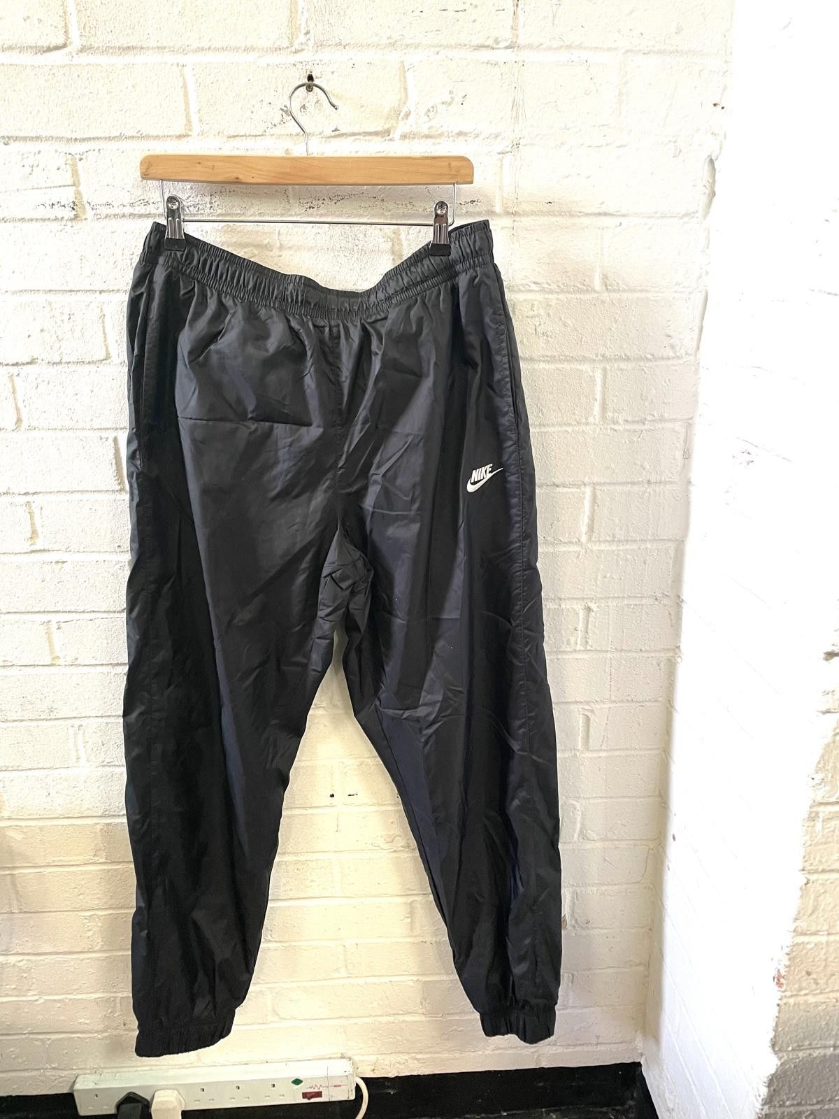 Nike Nike Men's Black Joggers with Elastic Waistband Size US 32 / EU 48 - 2 Thumbnail