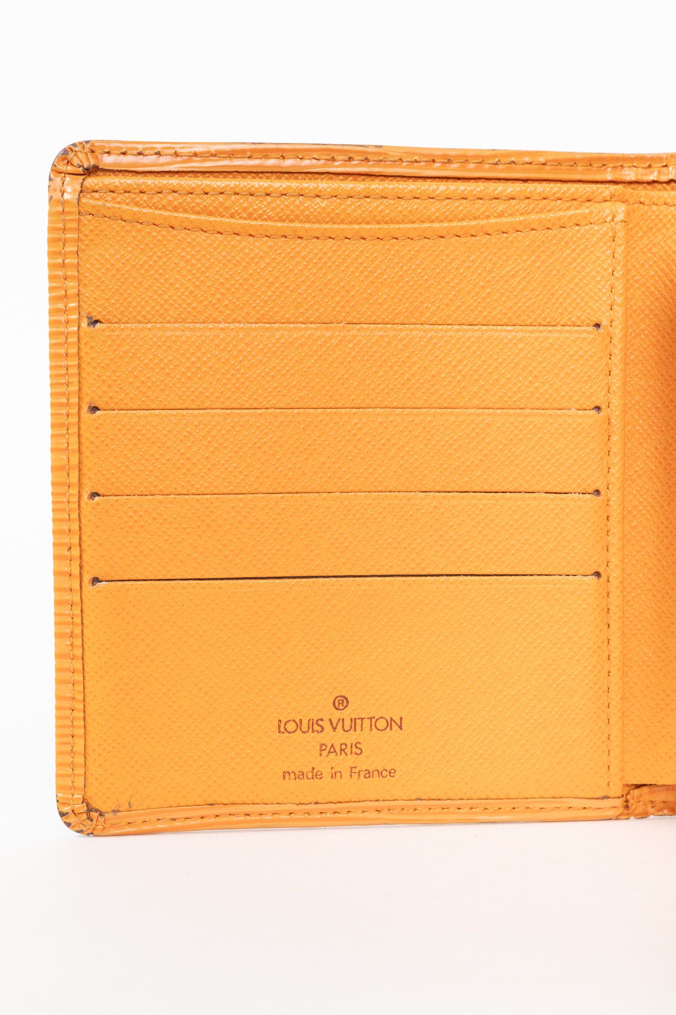 Louis Vuitton Louis Vuitton Epi Leather Porte-Billets Compact Wallet Size ONE SIZE - 9 Thumbnail
