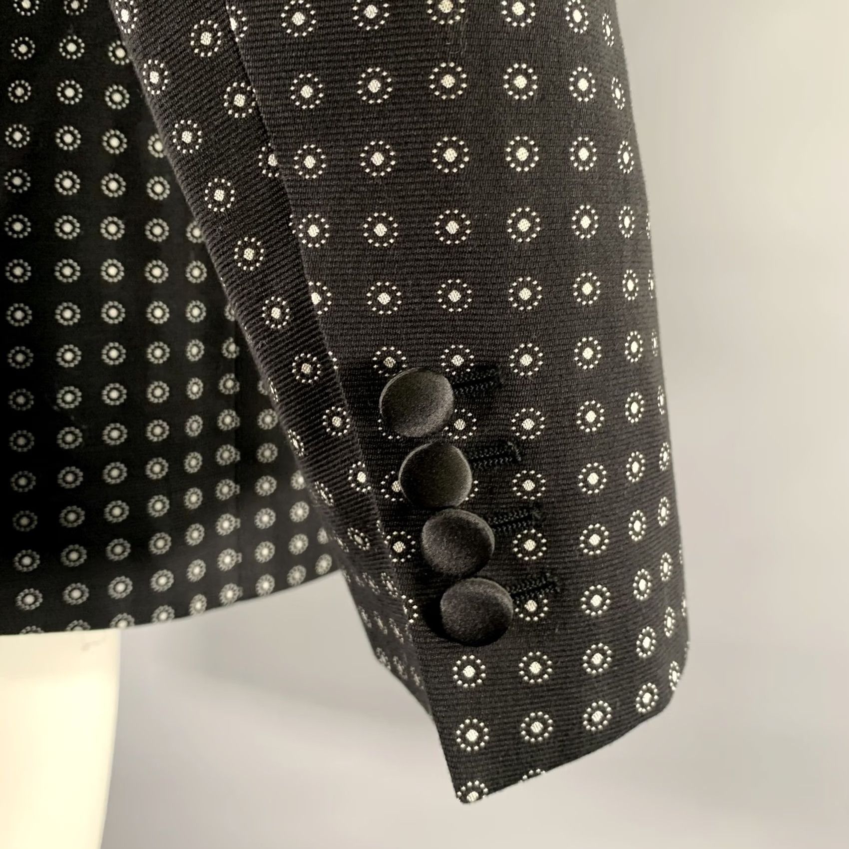 Dolce & Gabbana DOLCE & GABBANA Size 40 Black White Dot Cotton Blend Tuxedo Sport Coat Dressy Blazer Men XS-40) Size 40R - 5 Thumbnail