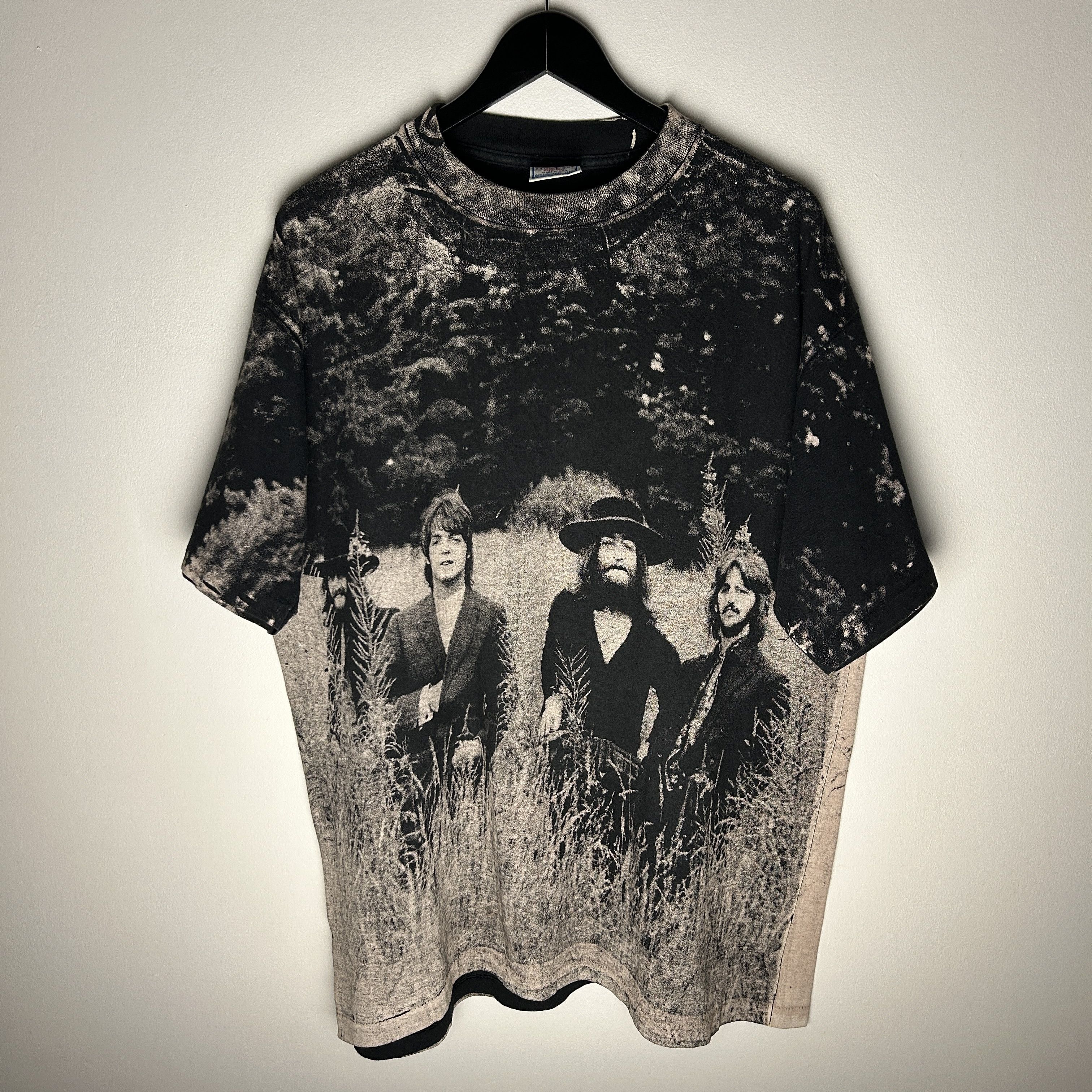 Band Tees Vintage The Beatles 1995 Allover Print Band T-shirt Size US XL / EU 56 / 4 - 1 Thumbnail