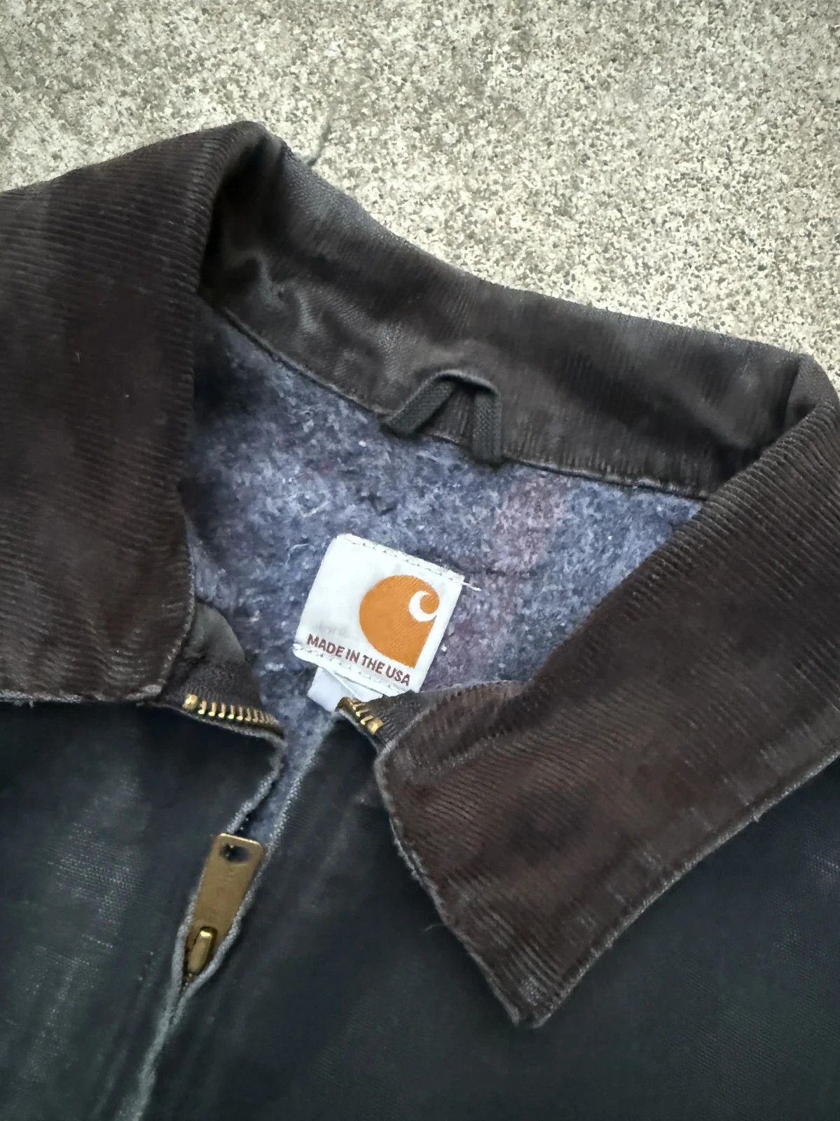 Carhartt vtg carhartt Detroit Jacket Navy faded thrashed distressed Size US XL / EU 56 / 4 - 10 Thumbnail