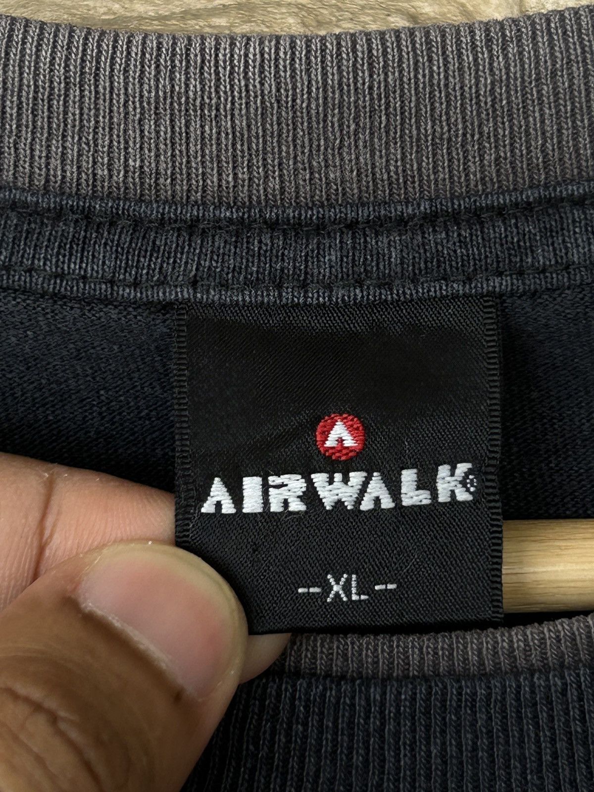 Vintage Vintage Airwalk Double Layer Sleeve Y2K Long Sleeve Tees Size US XL / EU 56 / 4 - 6 Thumbnail