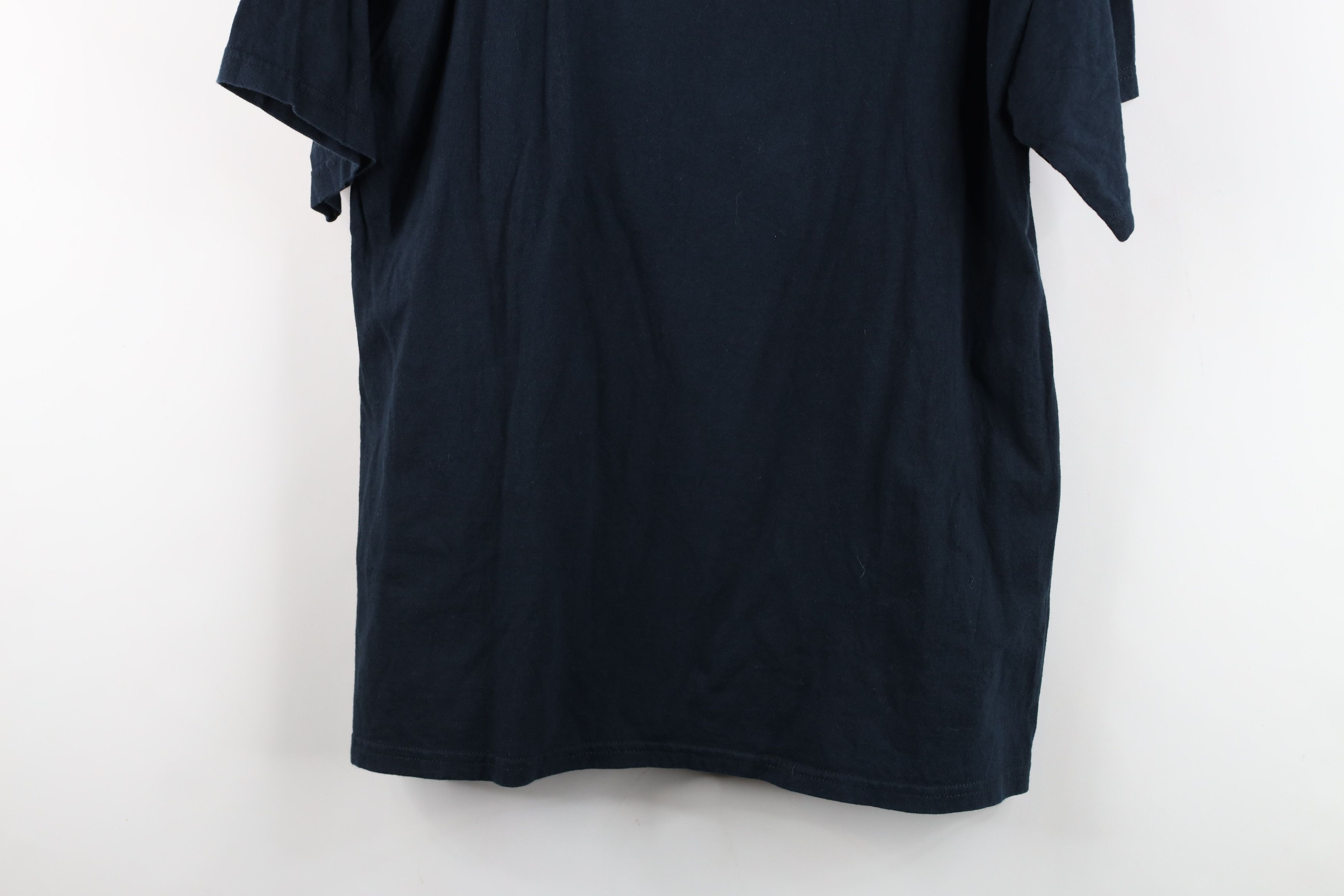 Vintage Vintage Y2K Universal Studios Spell Jaws Clearwater T-Shirt Size US L / EU 52-54 / 3 - 14 Thumbnail
