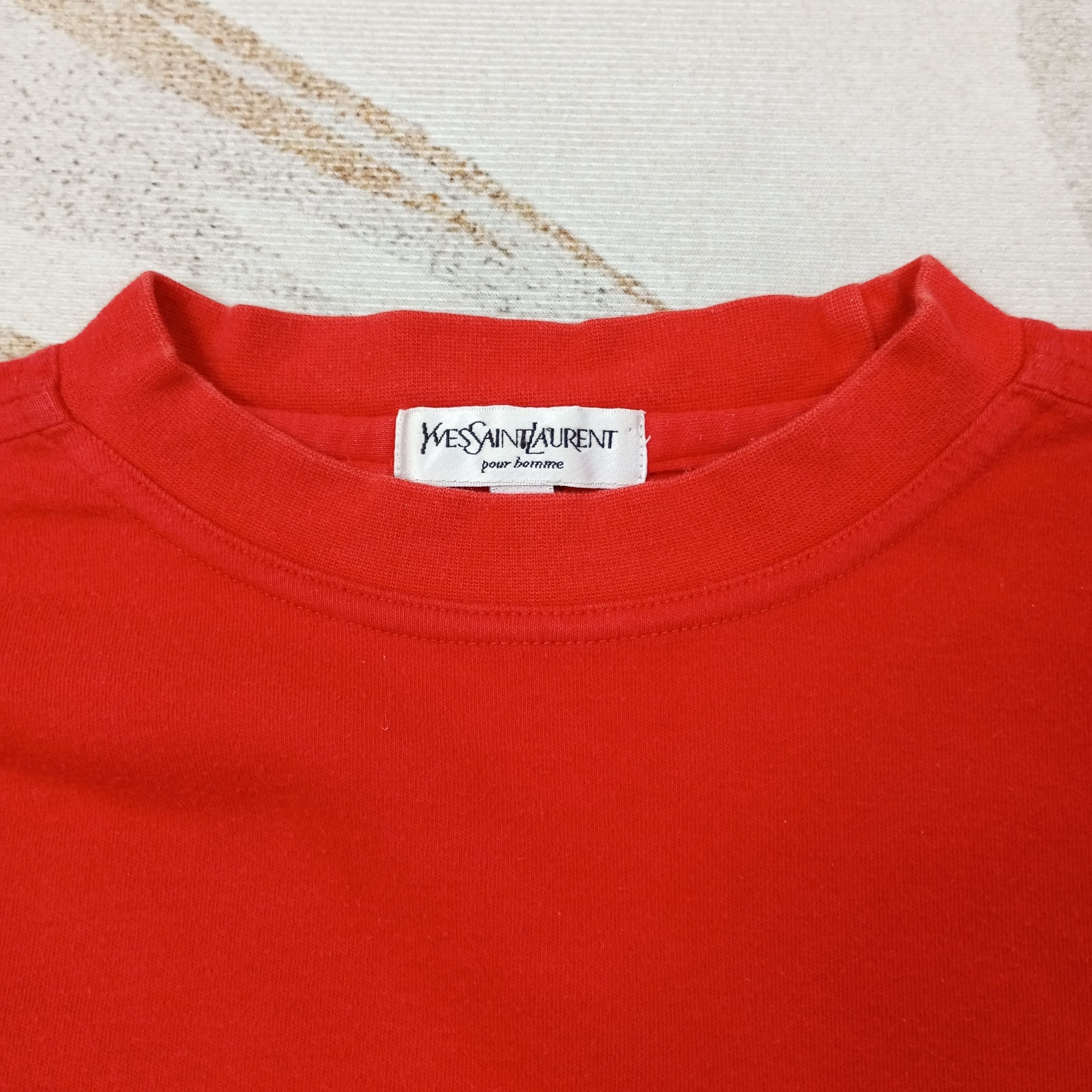 Yves Saint Laurent Yves Saint Laurent Fashion Brand Tshirt c239n44 Size US L / EU 52-54 / 3 - 5 Thumbnail