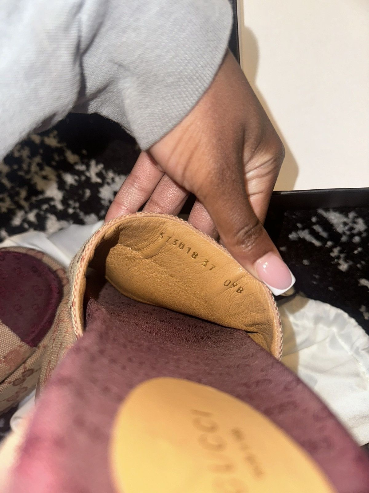 Gucci Gucci Platform Slide - Burgundy Size US 7 / IT 37 - 9 Thumbnail