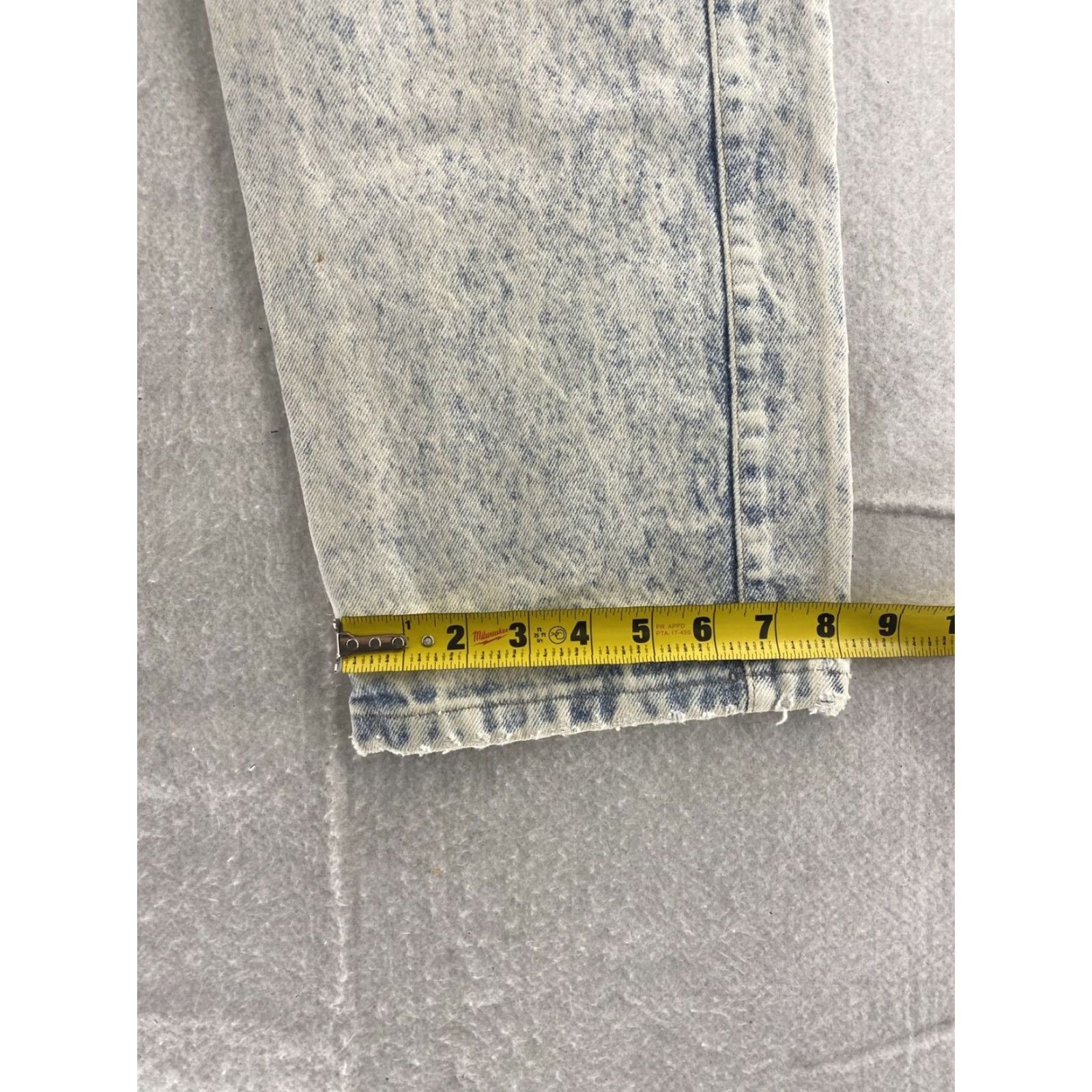 Vintage VINTAGE Skidz Jeans Mens Stonewashed Distressed 30x29 Blue Cotton Blend 80s Grunge Mens Size US 30 / EU 46 - 4 Thumbnail