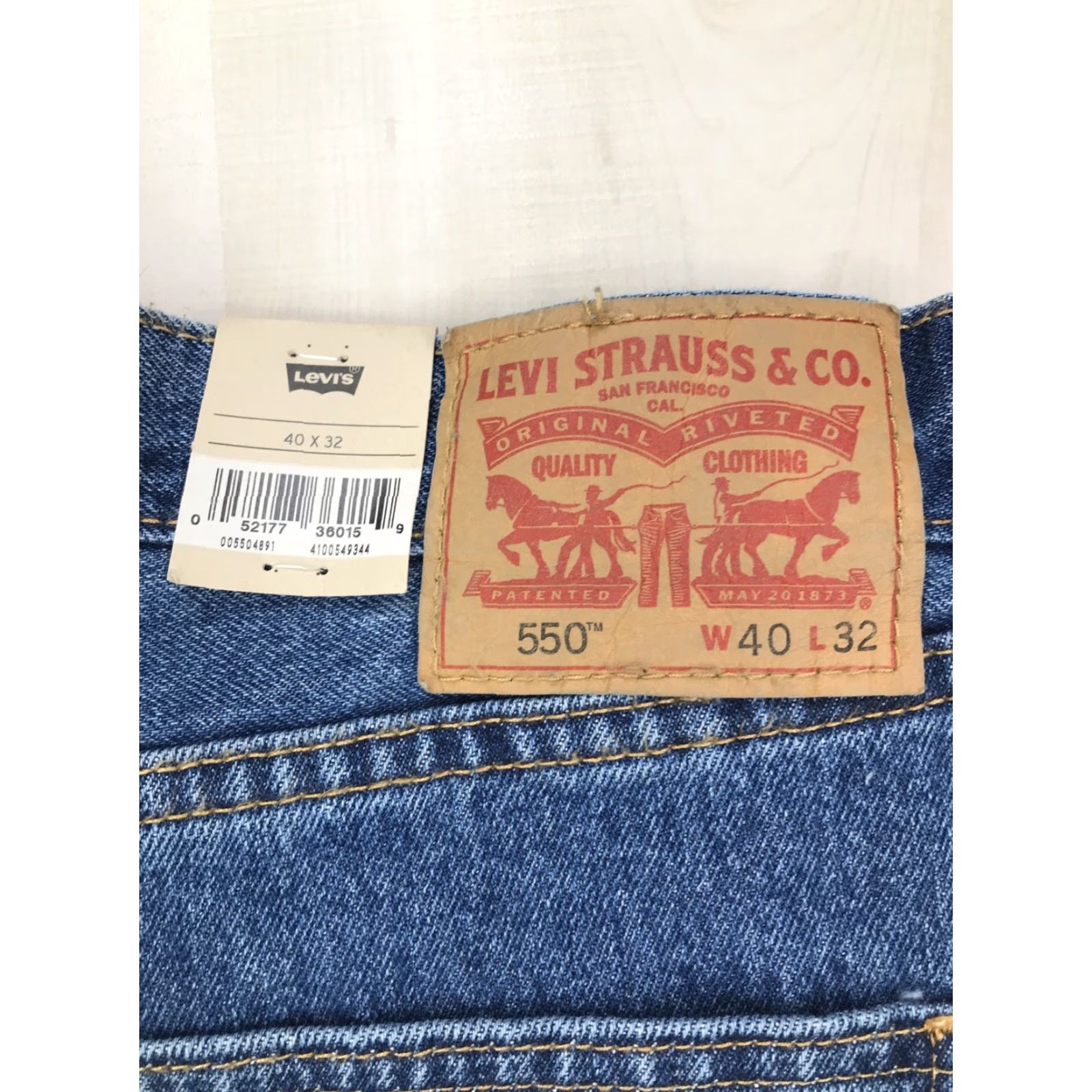 Levi's Levi's 550 Relaxed Straight Leg Jeans Mens 40x32 Blue Denim Cotton Blend Zip Closure Regular Inseam 32 Mens Straight Jeans Size US 40 / EU 56 - 2 Thumbnail