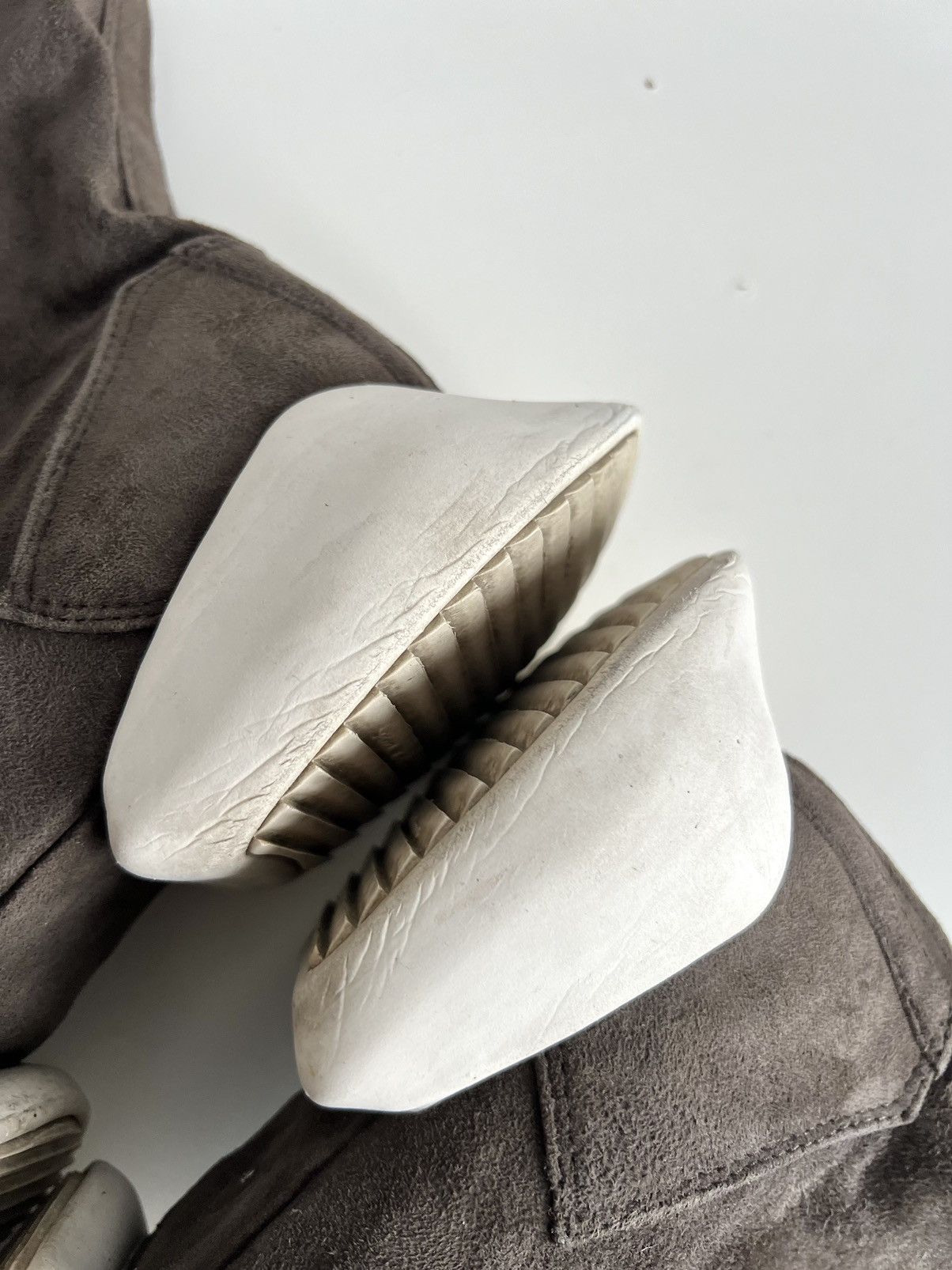 Rick Owens Rick Owens “Mastodon” Vicious Runner Dust Sneakers Size US 10 / EU 43 - 16 Thumbnail