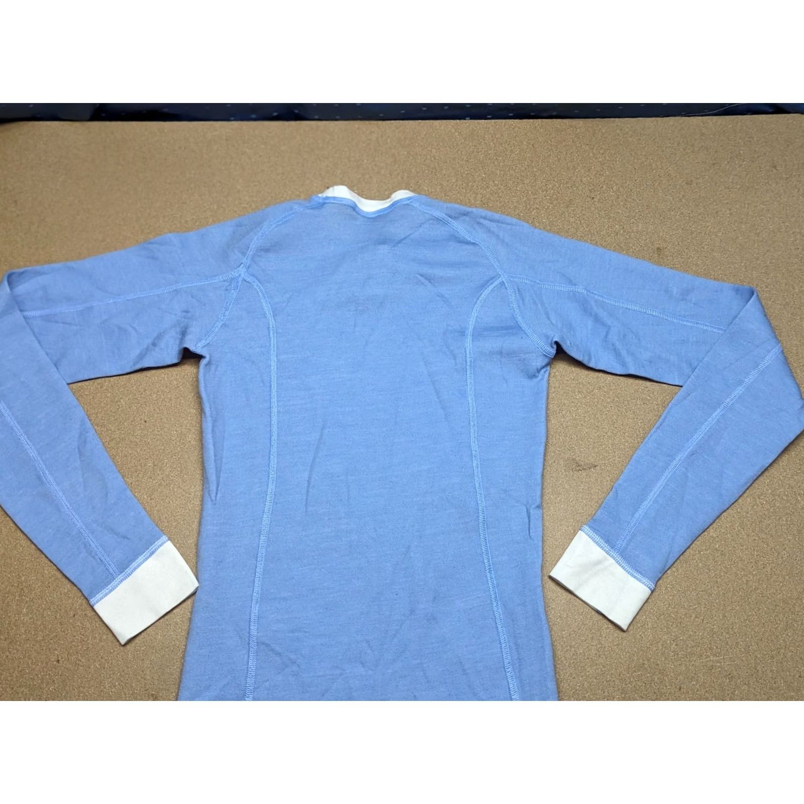 Helly Hansen Helly Hansen Base Layer Shirt Womens Medium Running Ski Sport Outdoor Blue Shirt Ladies M Ski Size M / US 6-8 / IT 42-44 - 7 Thumbnail