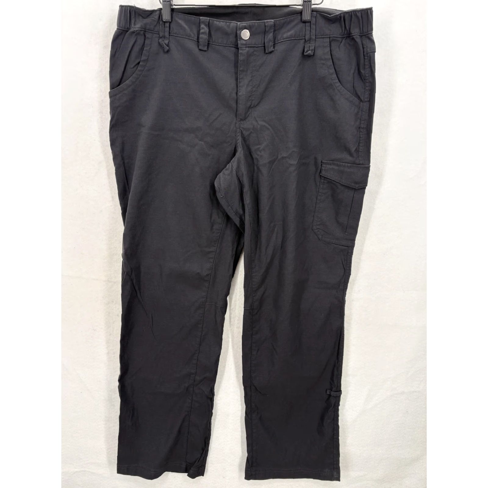 Duluth Trading Company VINTAGE? No. Duluth Trading Co Duluth Flex Dry on the Fly Convertible Bootcut Pants Womens 18 Black Stretch Size 40" / US 18 - 2 Thumbnail