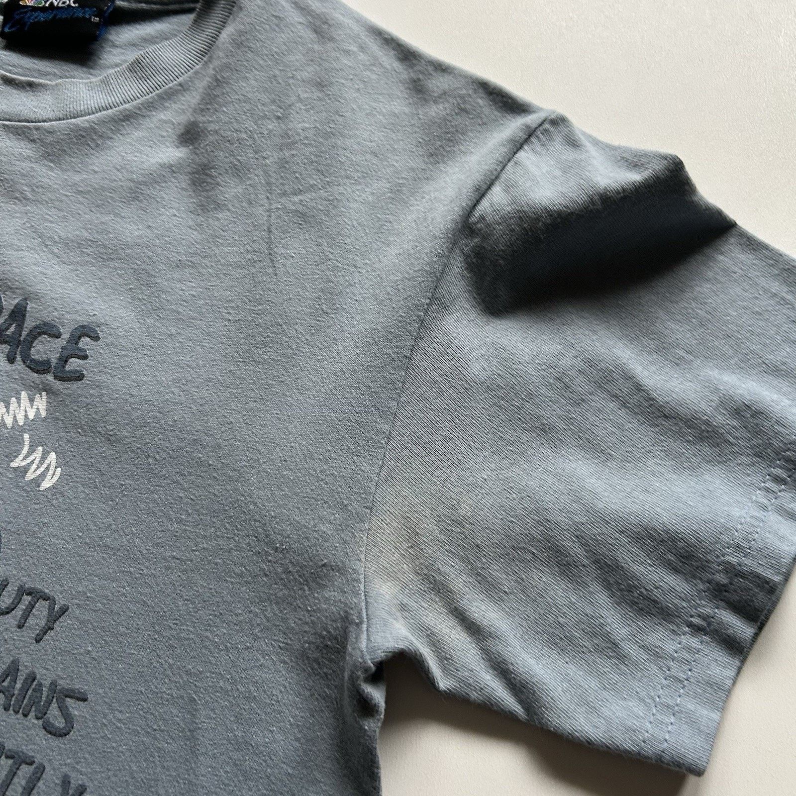 Vintage Vintage NBC Experience Will & Grace T-Shirt Size XS Y2K Rare Size US XS / EU 42 / 0 - 3 Thumbnail