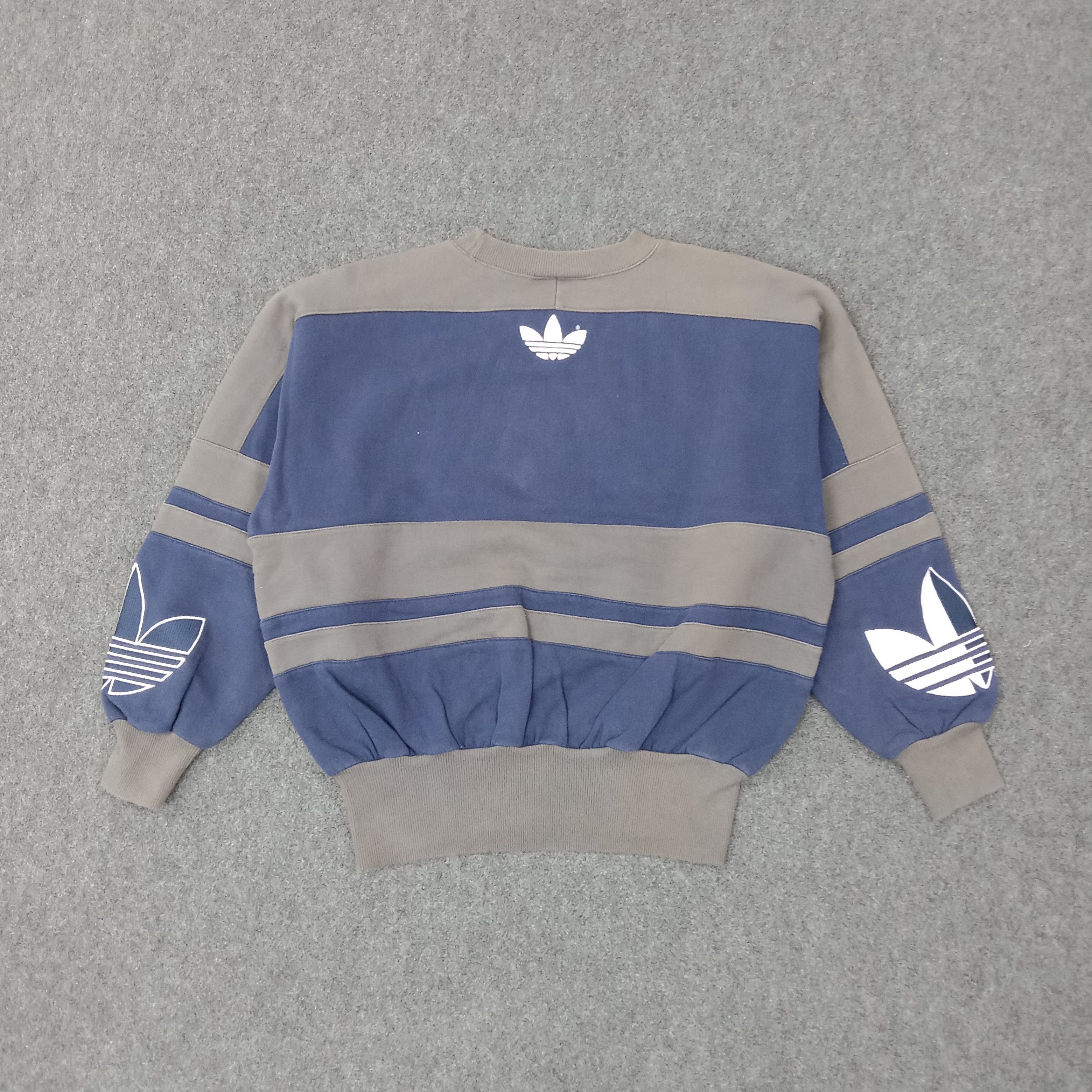 Adidas Adidas Three Stripes Sport Style Sweatshirt C256N20 Size US L / EU 52-54 / 3 - 5 Thumbnail
