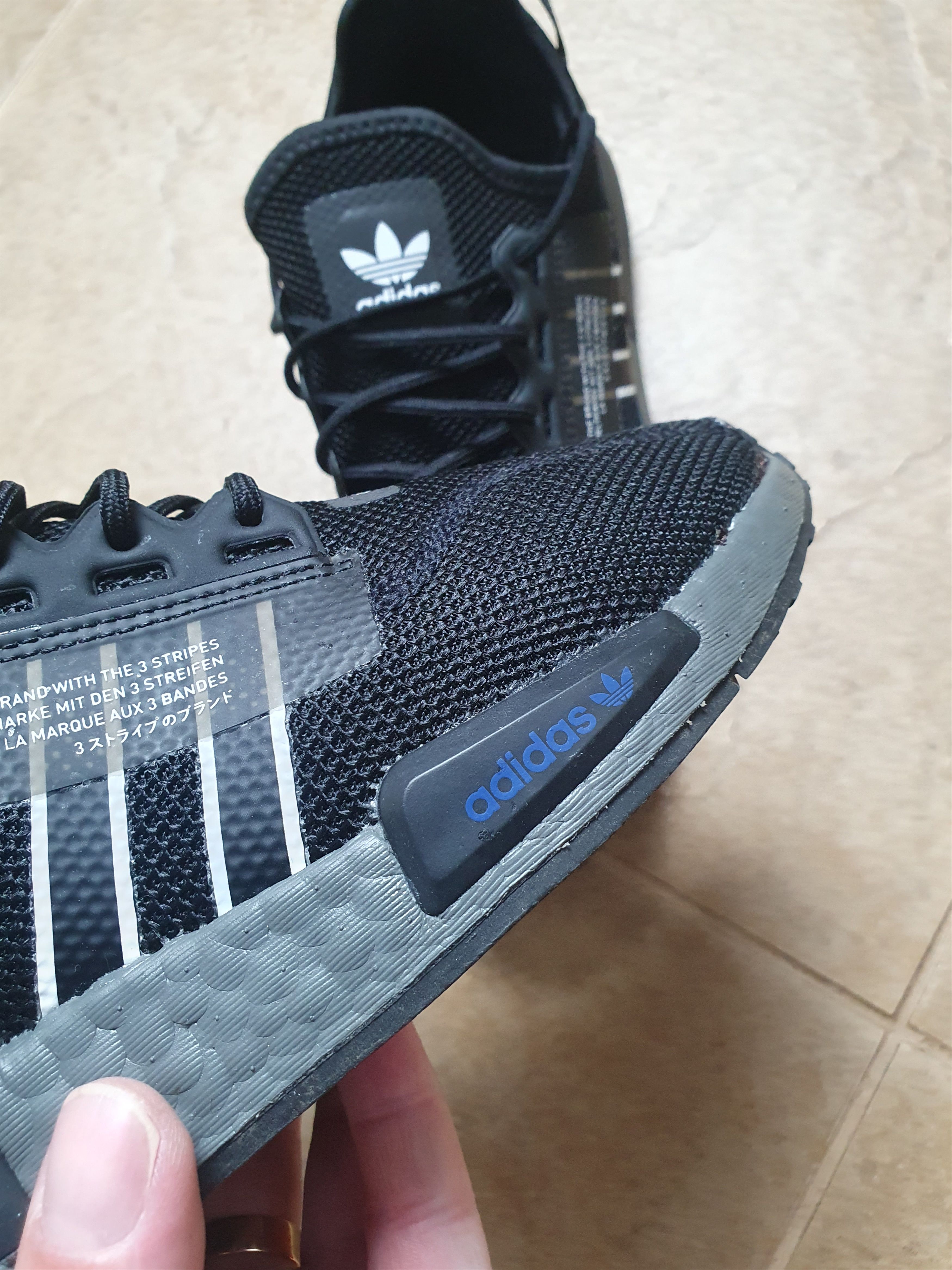 Adidas Adidas NMD R1 V2 Black White women's shoes for sports Size 6 Size US 6 / IT 36 - 4 Thumbnail