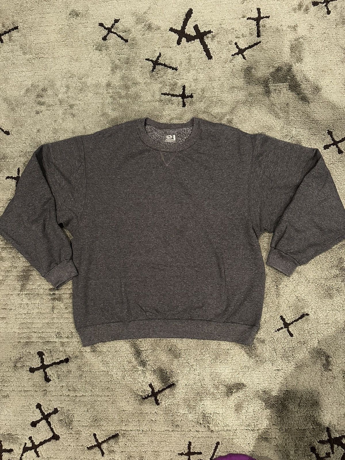 Fruit Of The Loom × Vintage Vintage Fruit Of The Loom Dark Grey Blank Sweatshirt Size US L / EU 52-54 / 3 - 1 Thumbnail