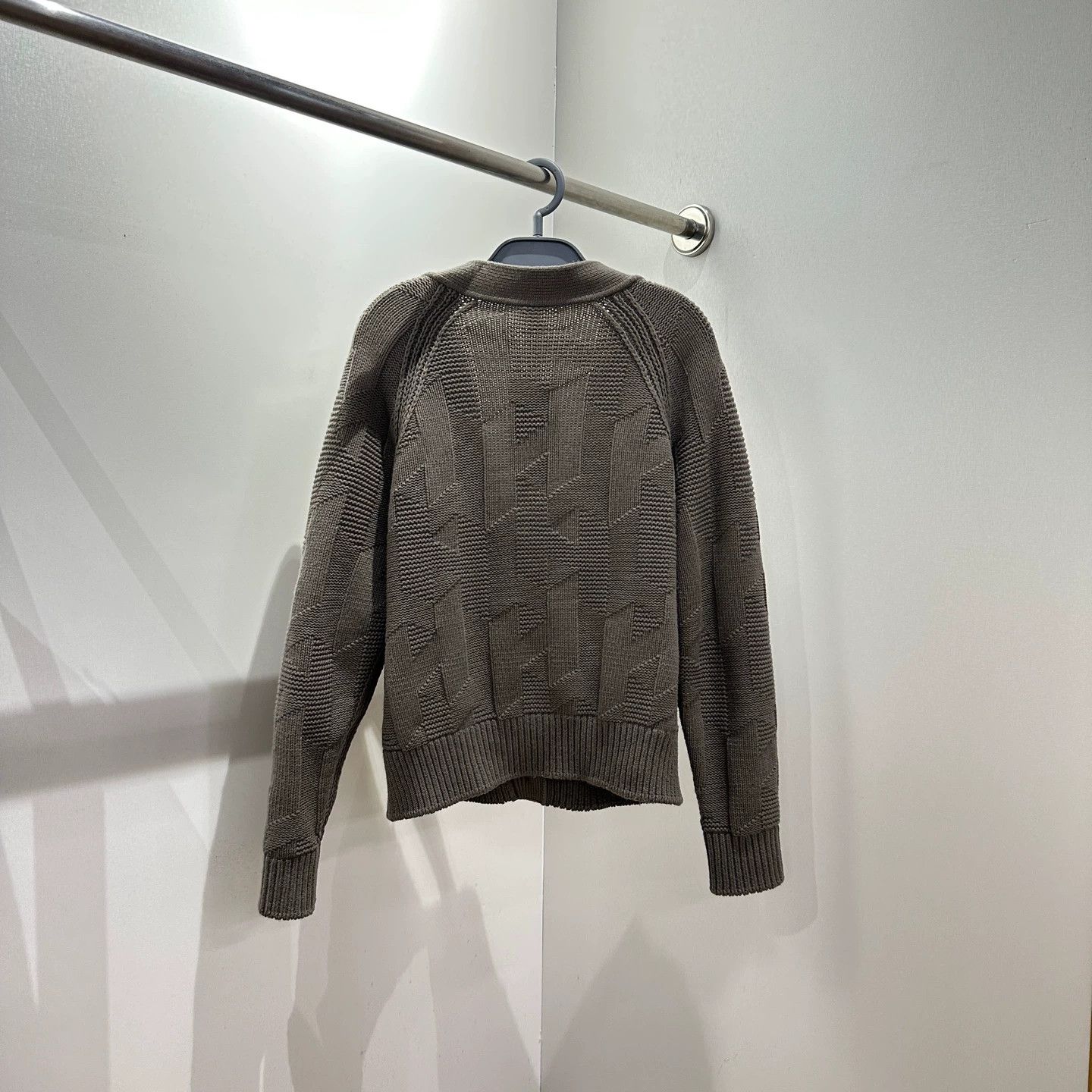Hermes Hermes may877 embossed H logo chunkyknit cardigan 34 Size XS / US 0-2 / IT 36-38 - 2 Thumbnail