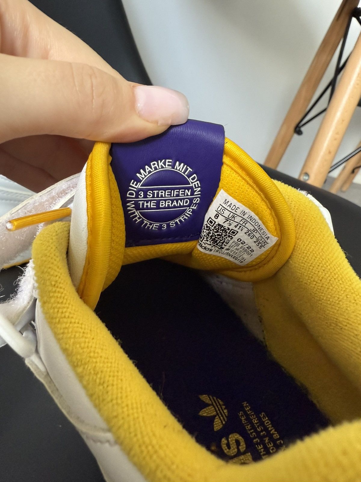Adidas Adidas forum lakers Size US 8 / EU 41 - 6 Thumbnail