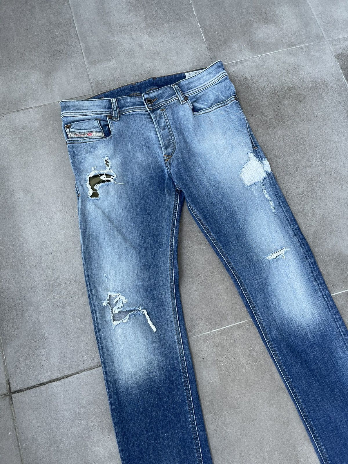Diesel Diesel SLEENKER Distressed Multi Indigo Denim Pants Size US 31 - 10 Thumbnail