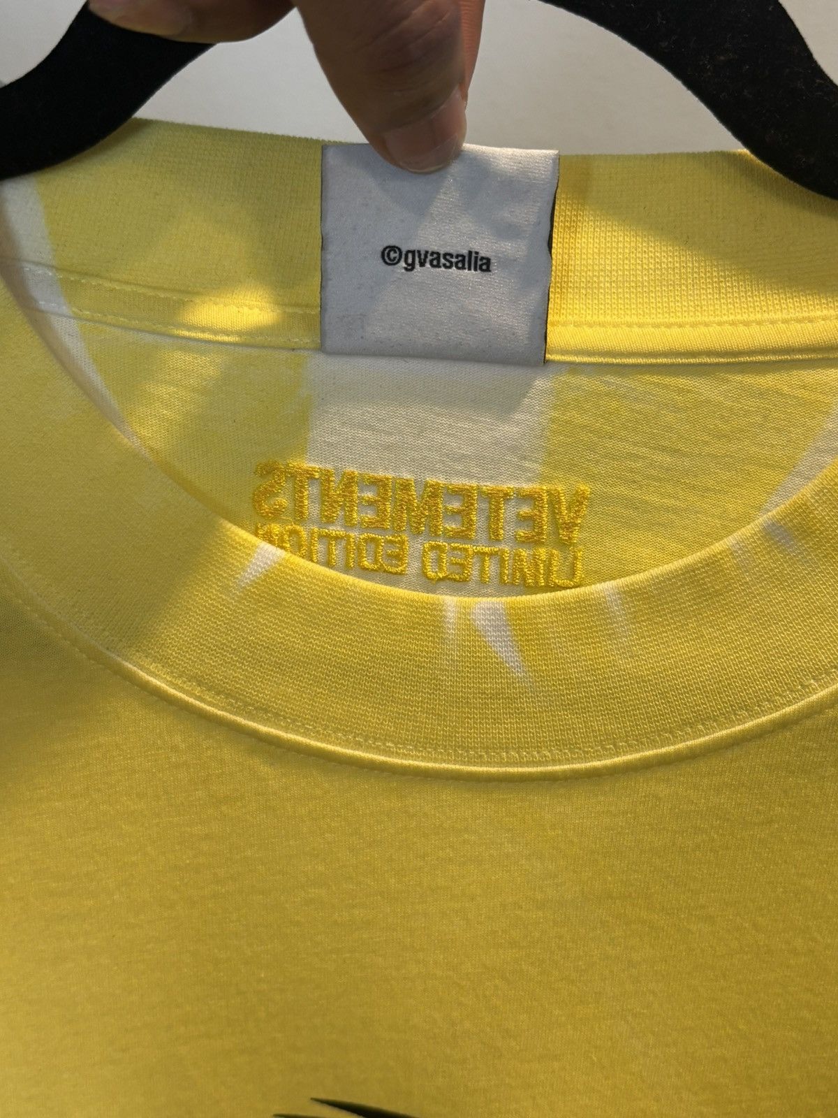Vetements VETEMENTS Yellow Game-Changing T-Shirt 🔰 Size US M / EU 48-50 / 2 - 9 Thumbnail