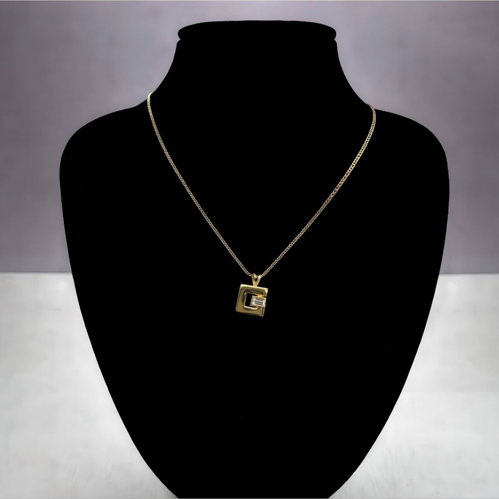 Givenchy Vintage Givenchy Gold Pendant Necklace Baguette Crystal 16in Size ONE SIZE - 1 Thumbnail