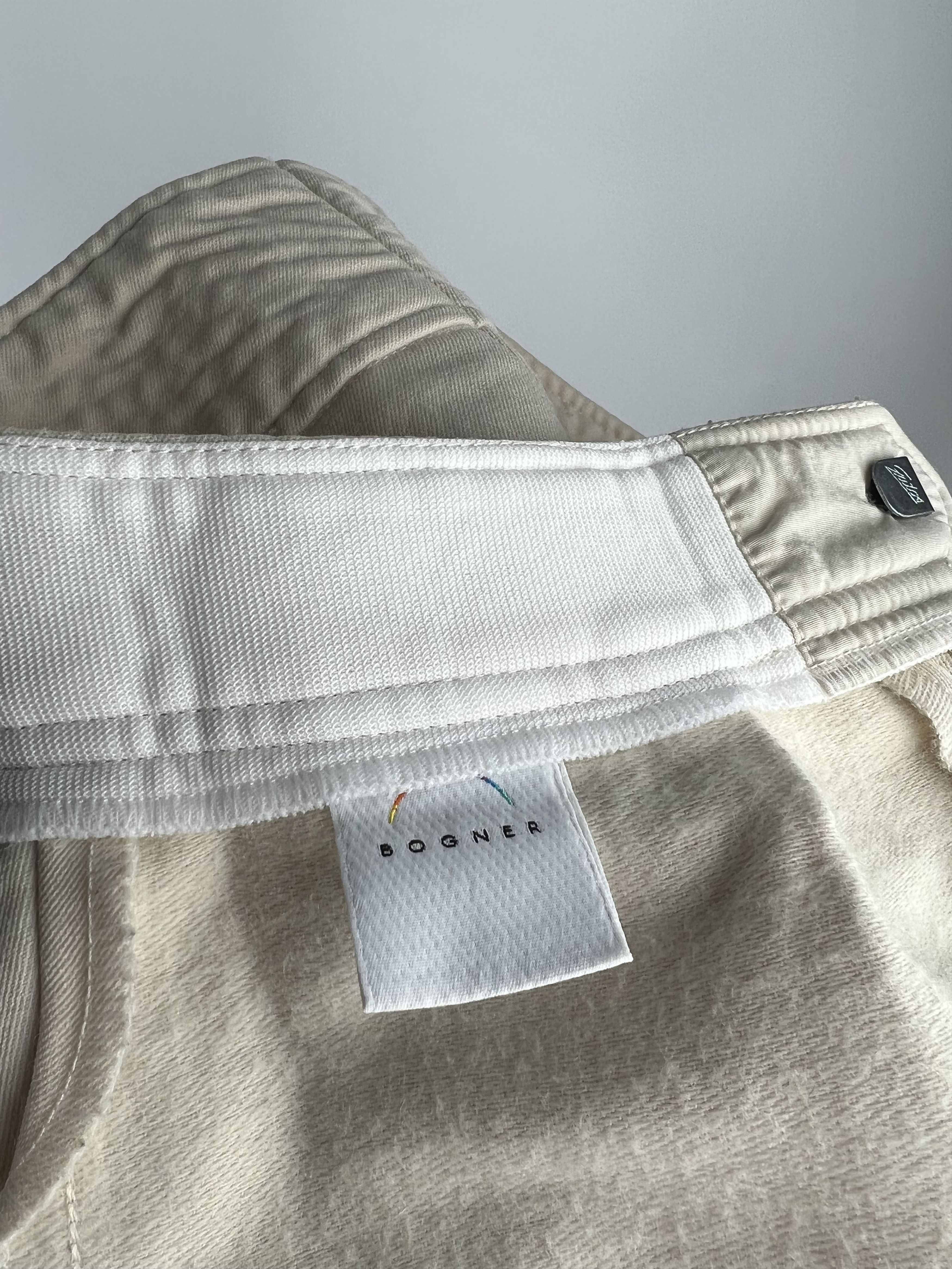 Bogner × Vintage Bogner Vintage Women's Beige Stirrup Ski Pants Size US 8 Size 30" / US 8 / IT 44 - 8 Thumbnail